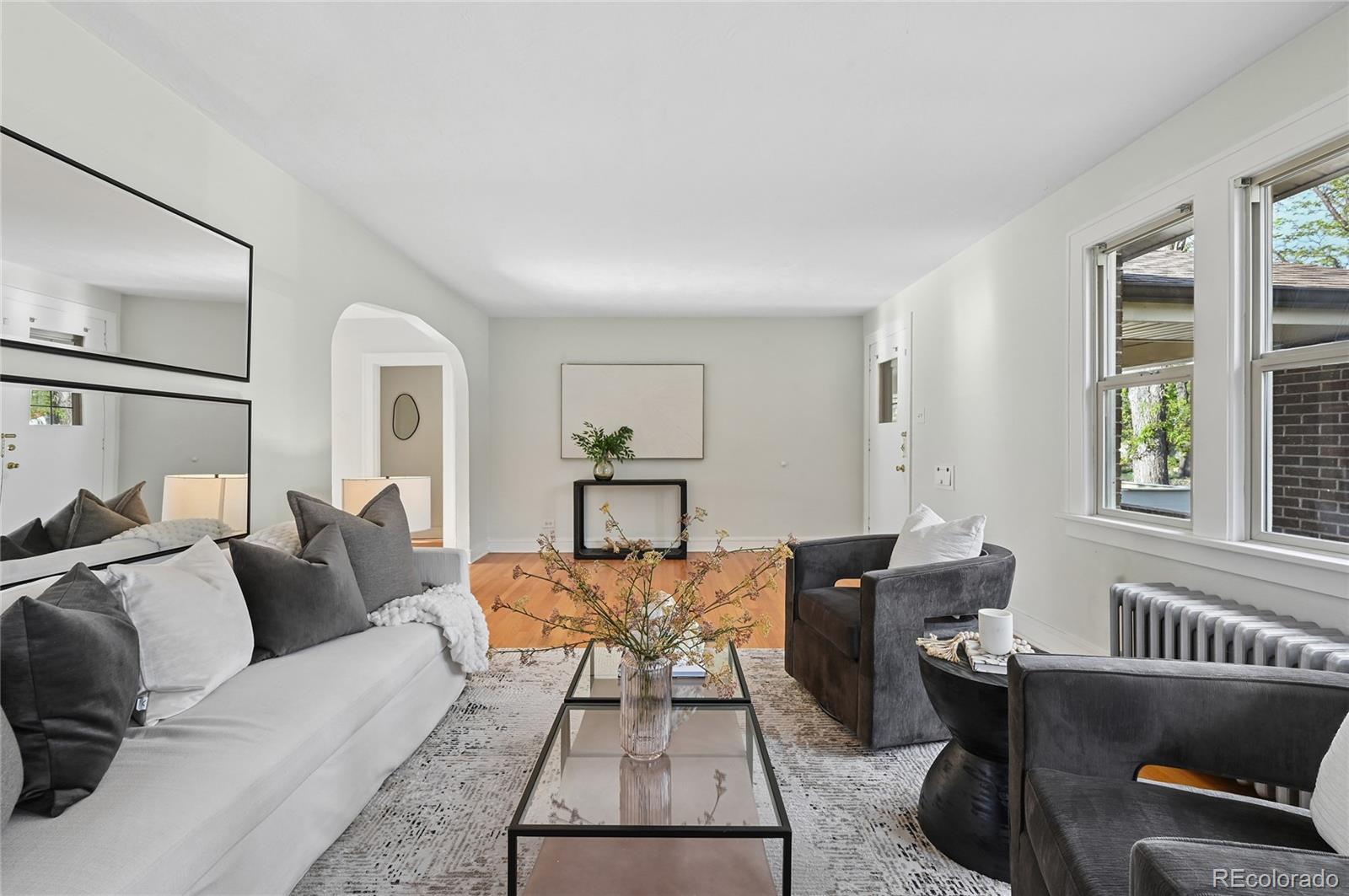 MLS Image #9 for 925 s university boulevard,denver, Colorado