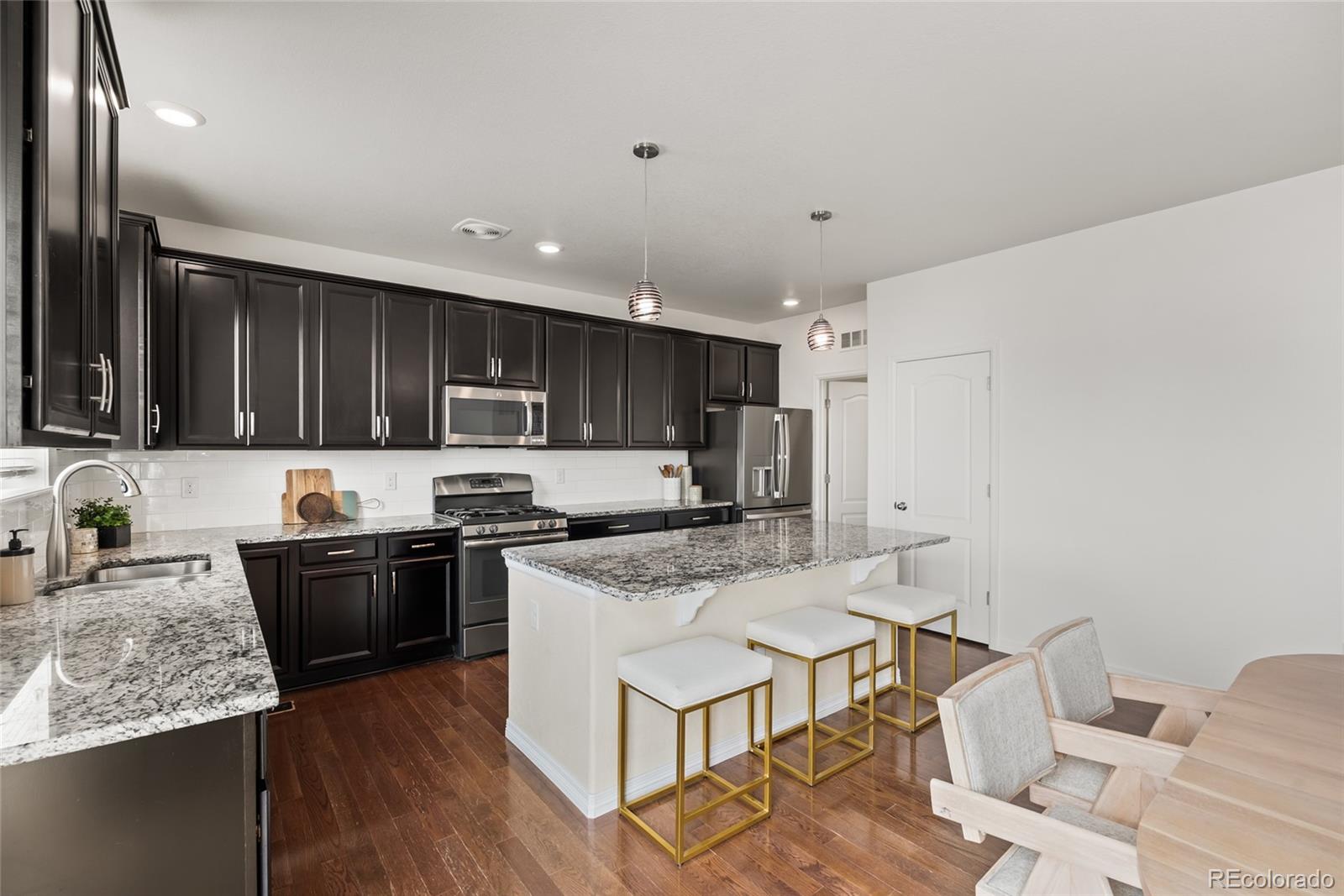 MLS Image #11 for 3110 s nepal way,aurora, Colorado