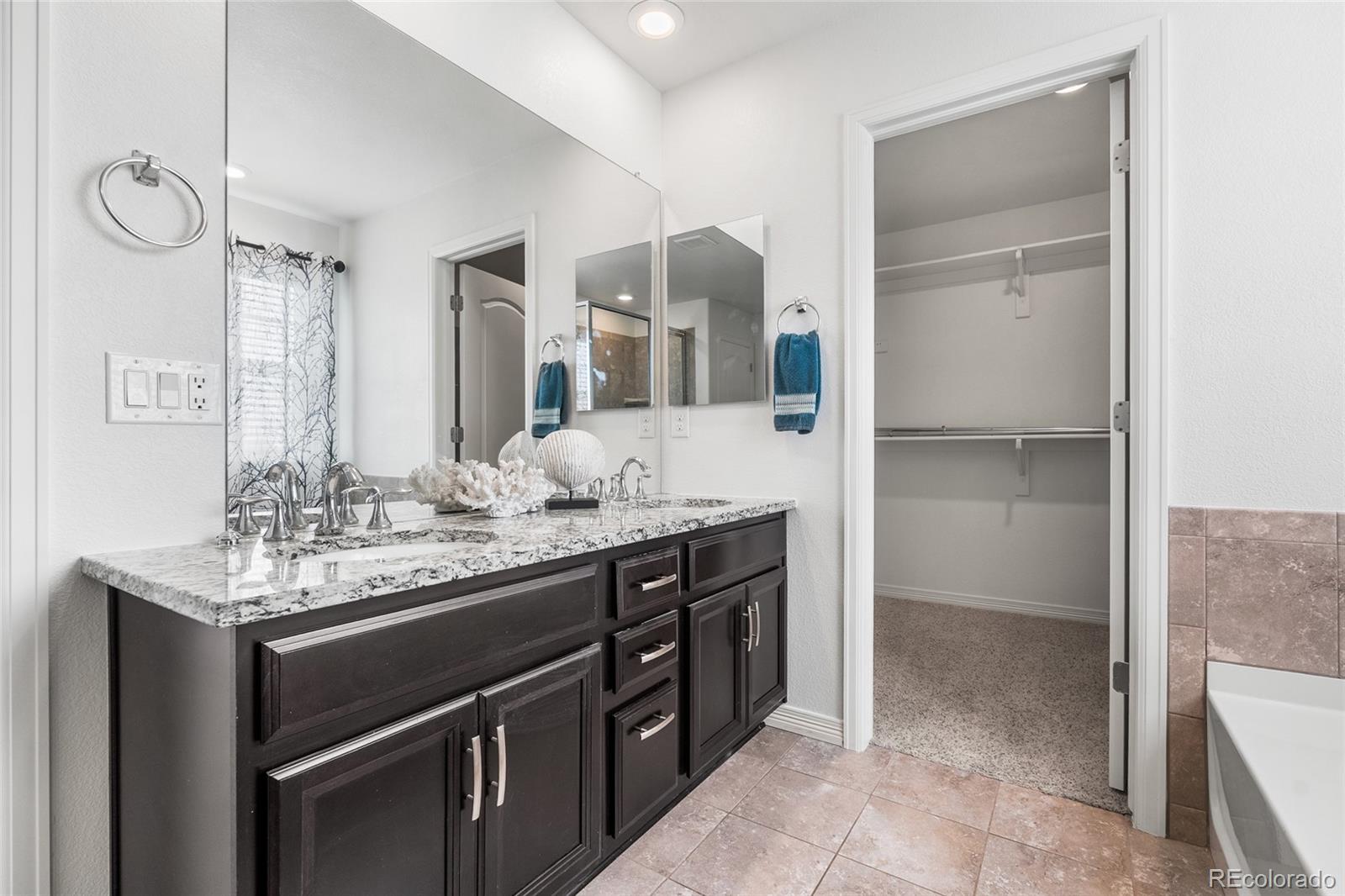 MLS Image #21 for 3110 s nepal way,aurora, Colorado