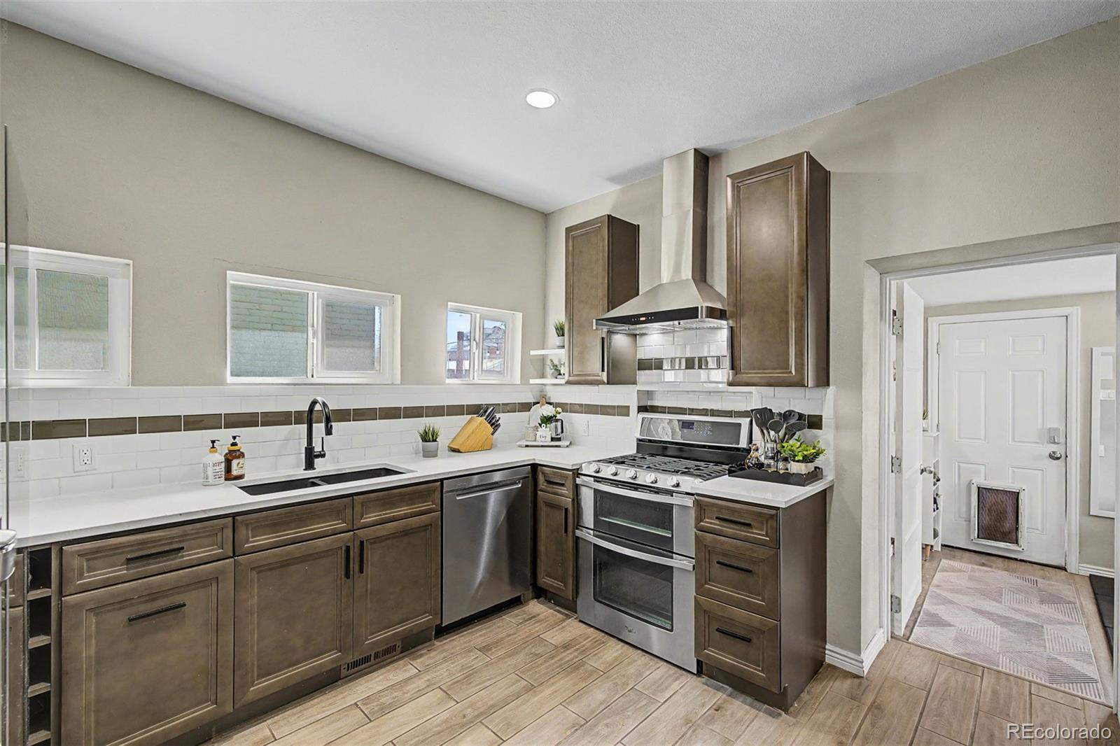 MLS Image #13 for 1349  lipan street,denver, Colorado