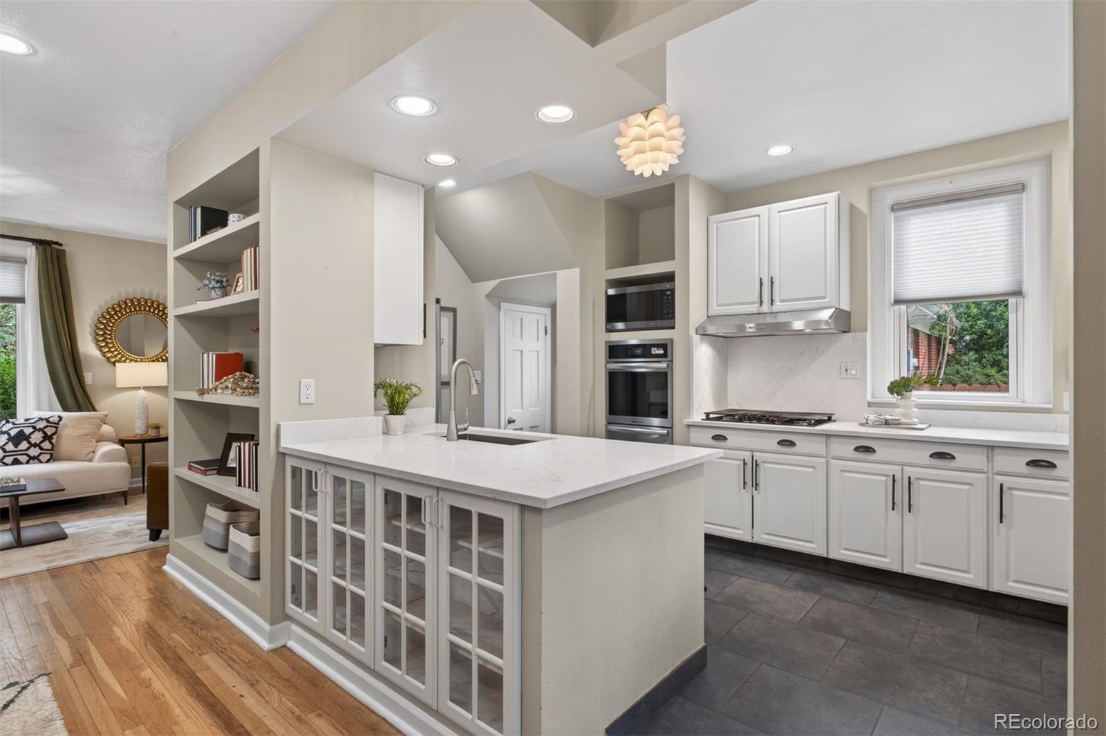 MLS Image #11 for 2340 n vine street,denver, Colorado