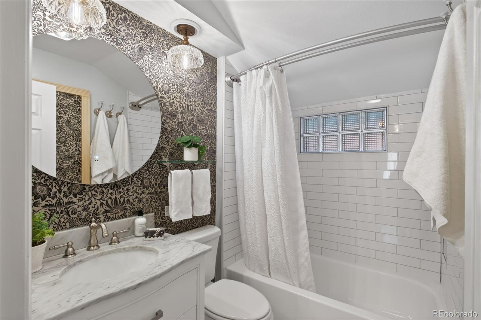 MLS Image #20 for 2340 n vine street,denver, Colorado