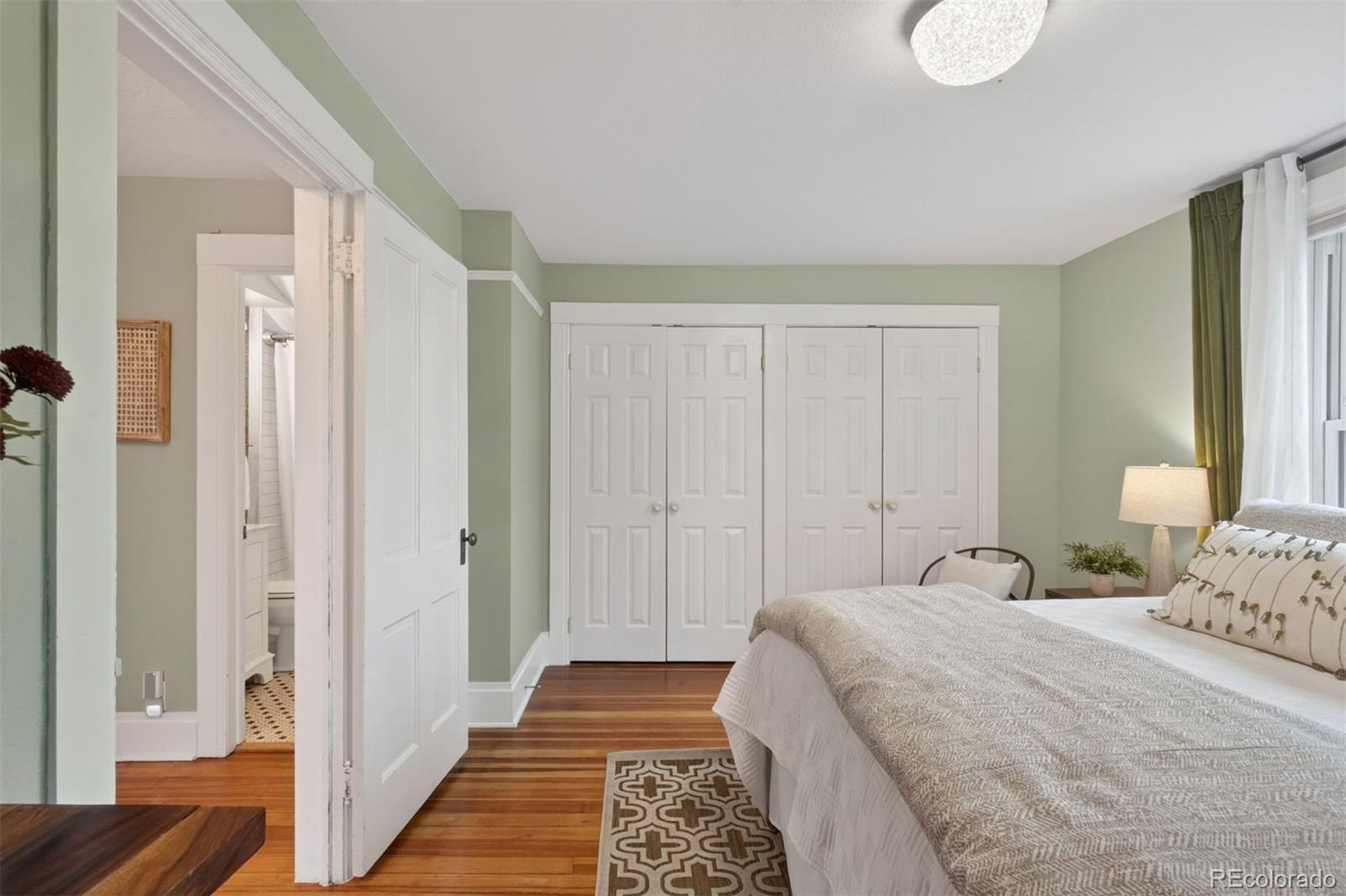 MLS Image #23 for 2340 n vine street,denver, Colorado