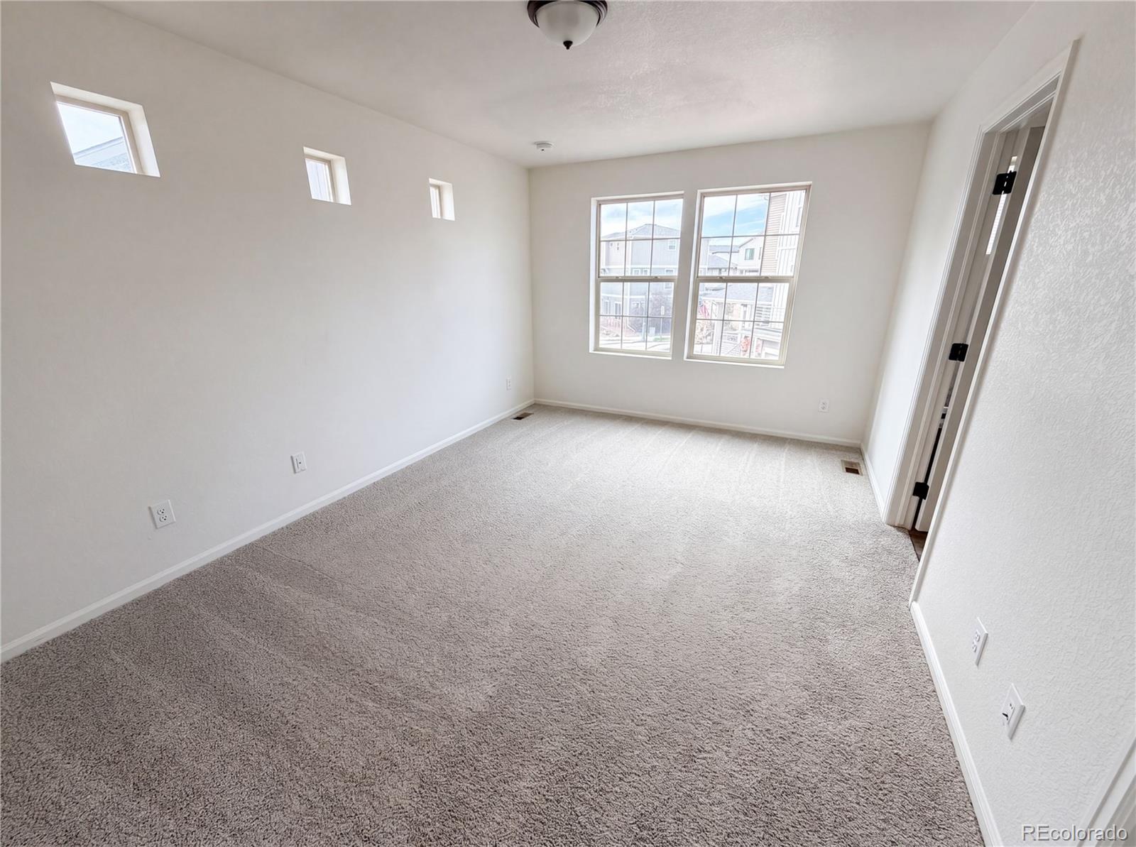 MLS Image #11 for 10186  zeno street,commerce city, Colorado