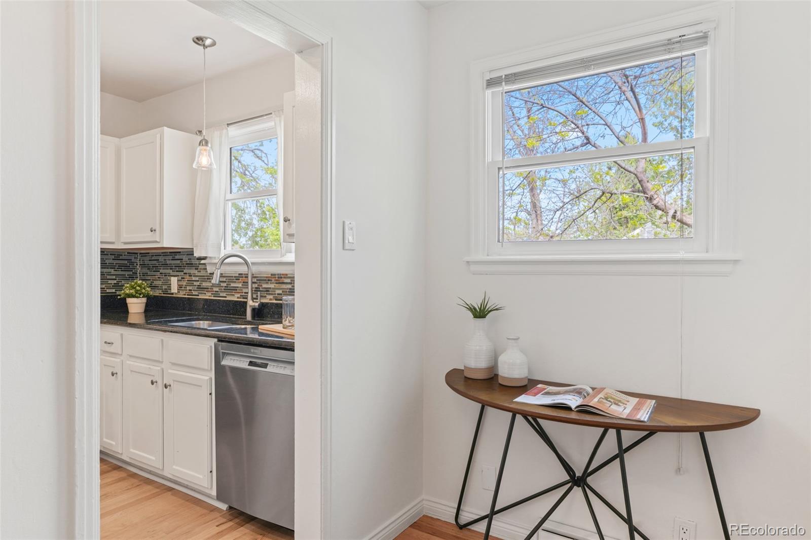 MLS Image #5 for 2573 s williams street,denver, Colorado