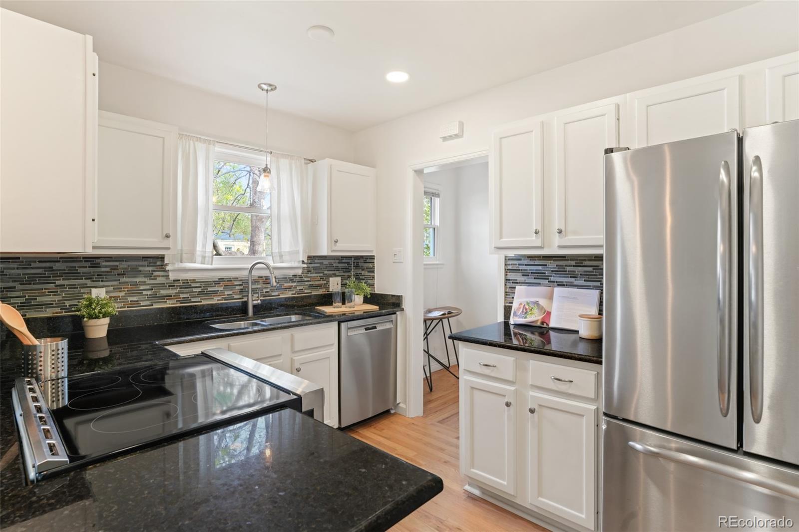 MLS Image #6 for 2573 s williams street,denver, Colorado