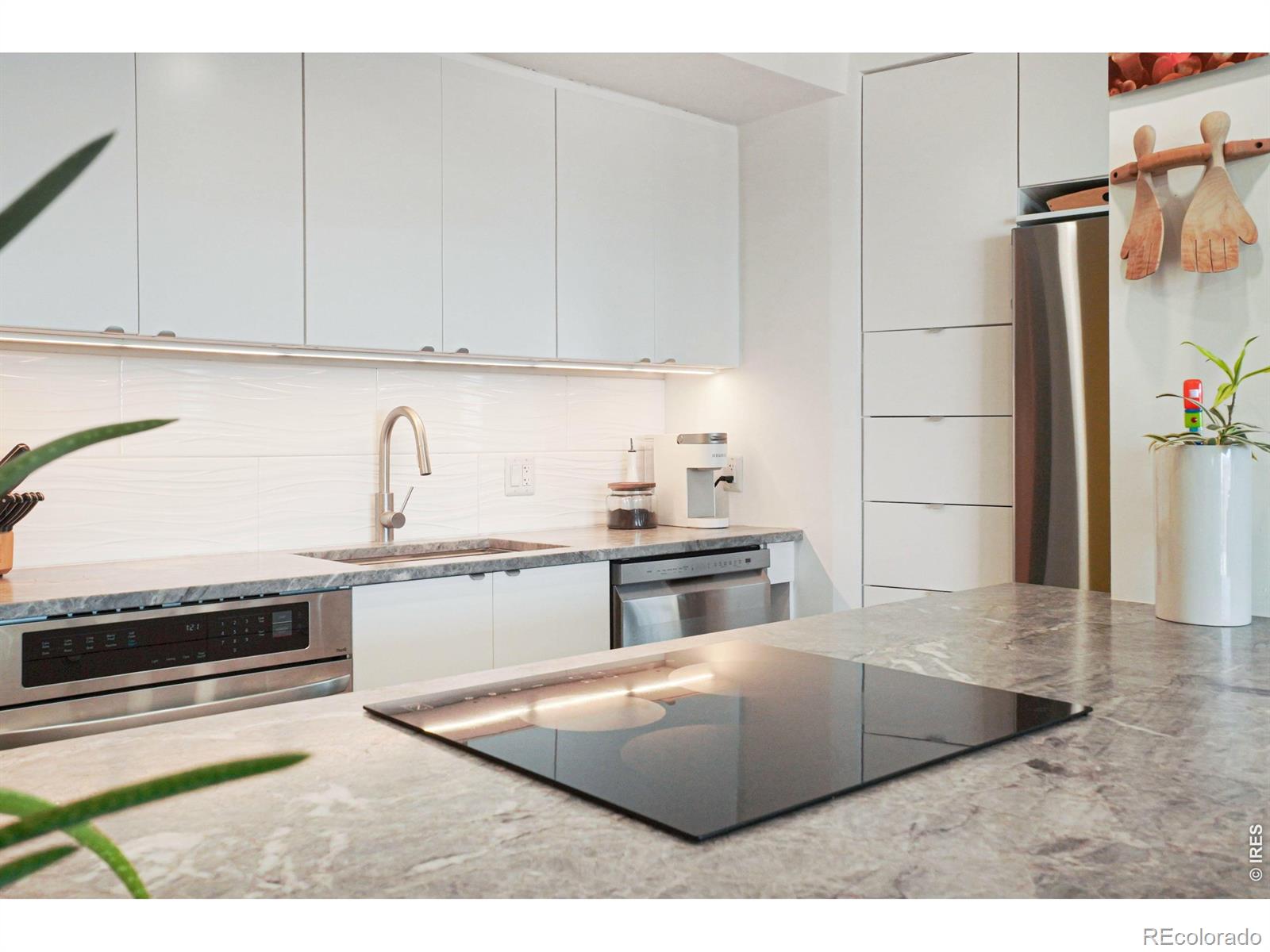 MLS Image #10 for 1020  15th street 32l,denver, Colorado