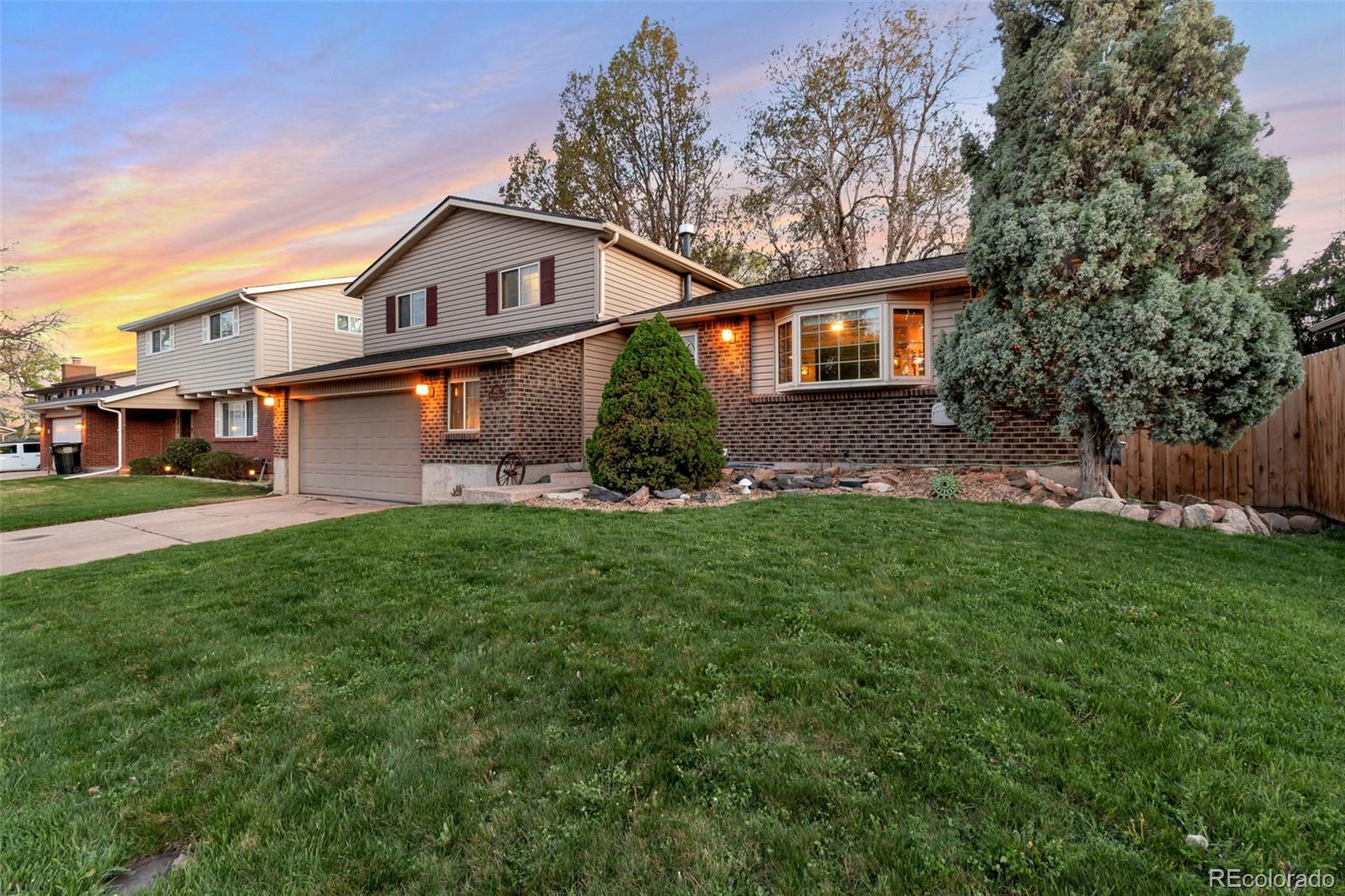 MLS Image #3 for 8822 w arbor avenue,littleton, Colorado