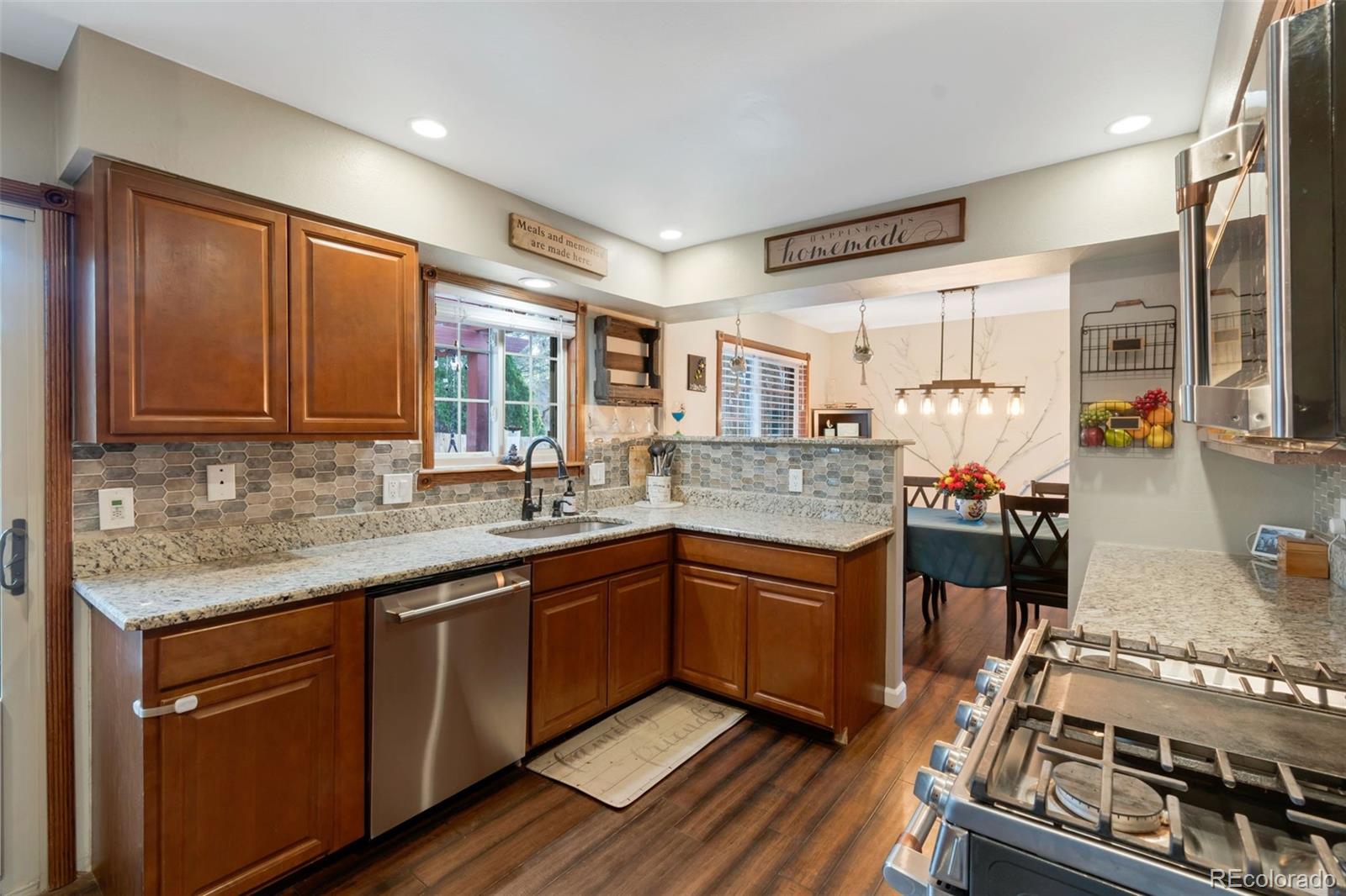 MLS Image #7 for 8822 w arbor avenue,littleton, Colorado
