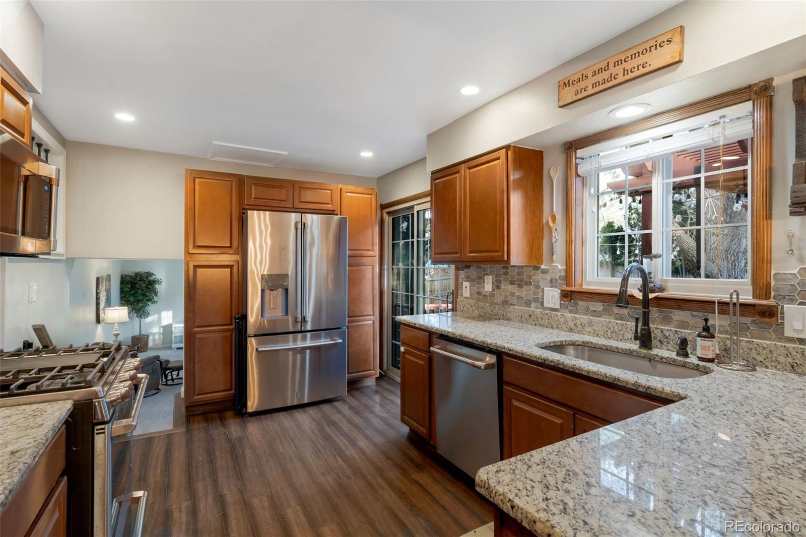 MLS Image #8 for 8822 w arbor avenue,littleton, Colorado