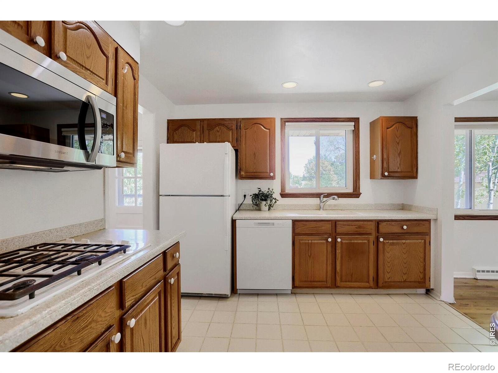 MLS Image #7 for 230  agate way,broomfield, Colorado