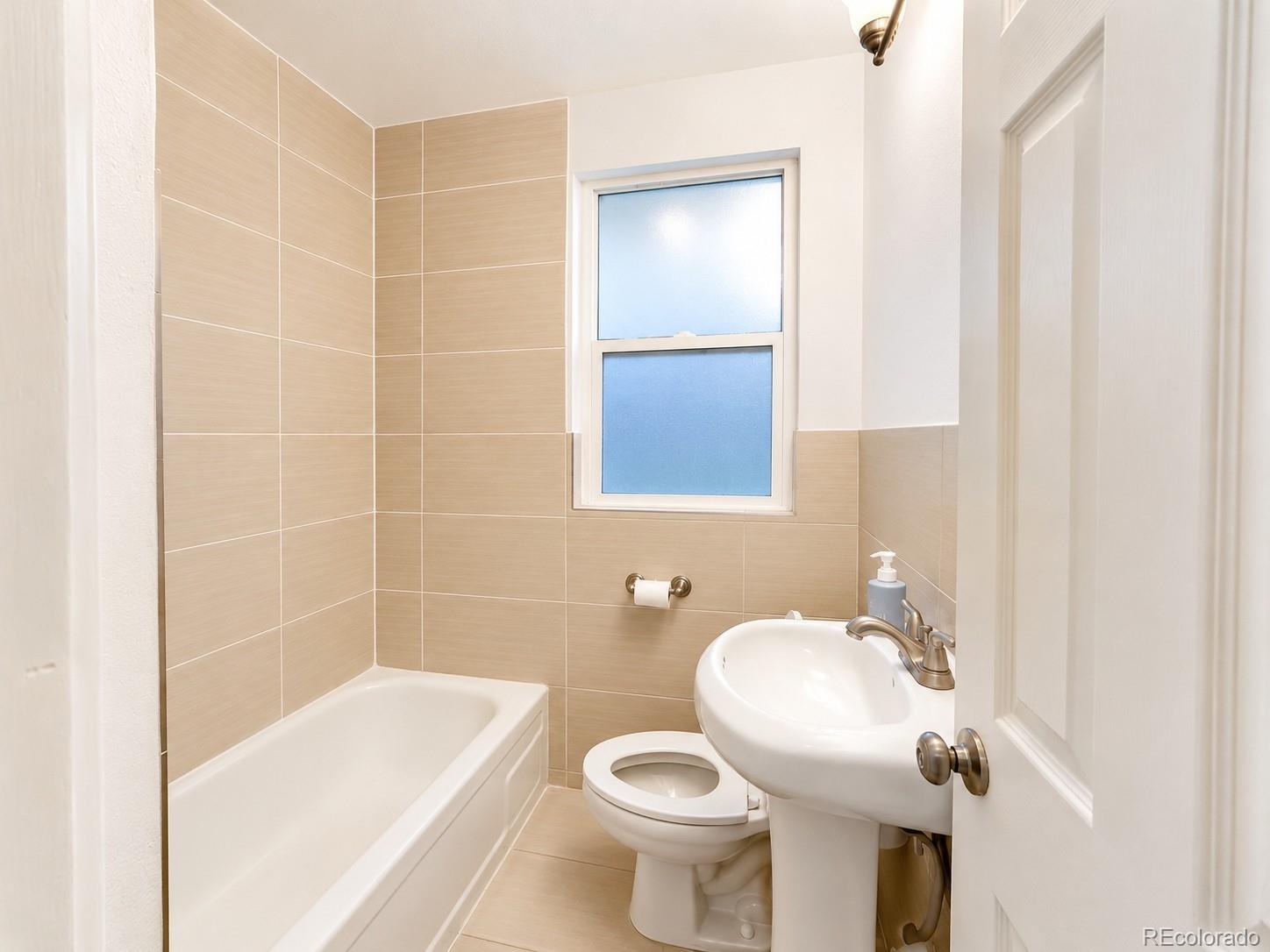 MLS Image #10 for 4437 s bannock street,englewood, Colorado