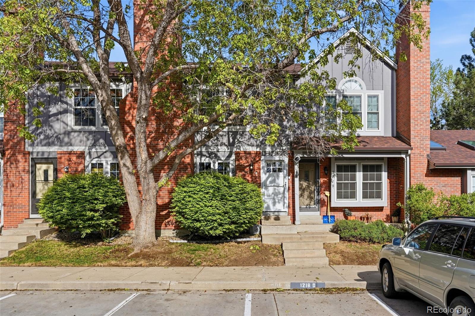 MLS Image #0 for 1218 s flower circle,lakewood, Colorado