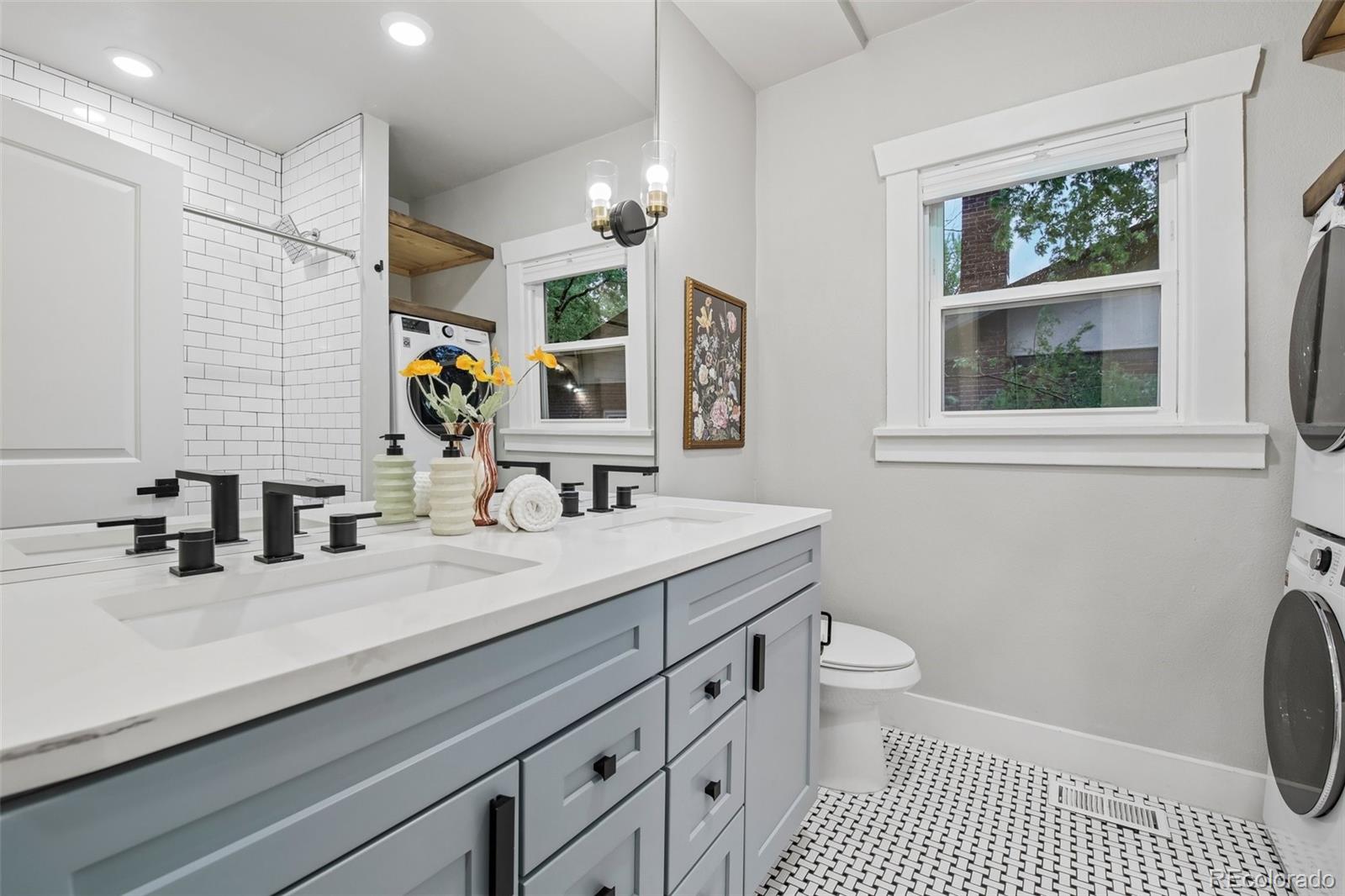 MLS Image #19 for 1240  harrison street,denver, Colorado