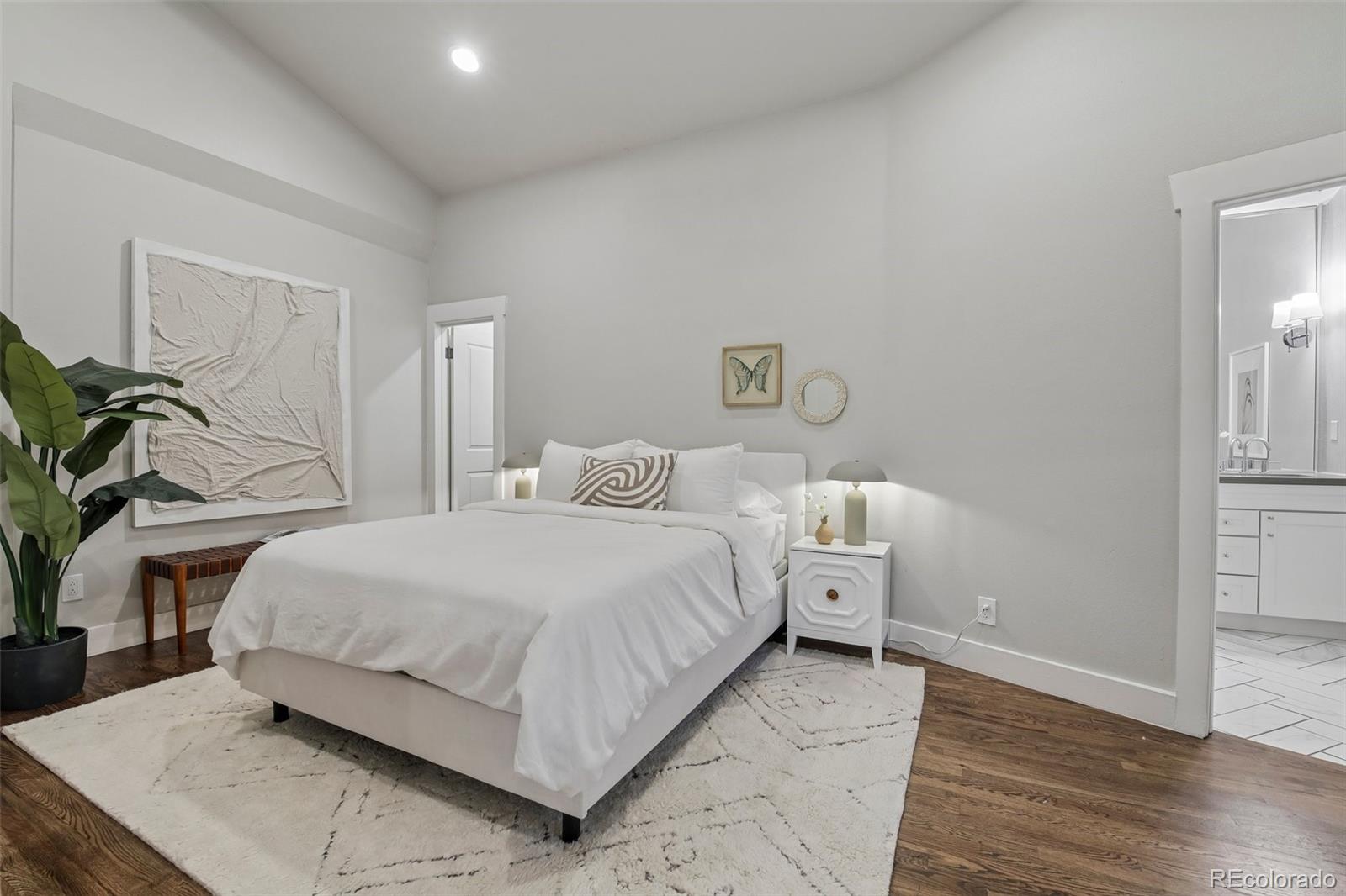 MLS Image #25 for 1240  harrison street,denver, Colorado