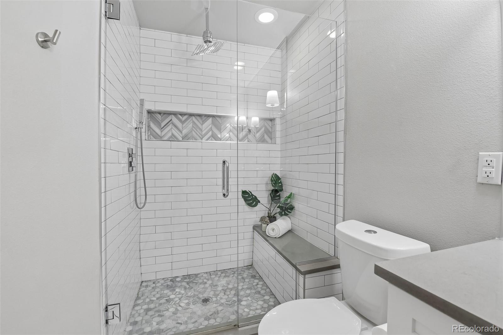 MLS Image #30 for 1240  harrison street,denver, Colorado