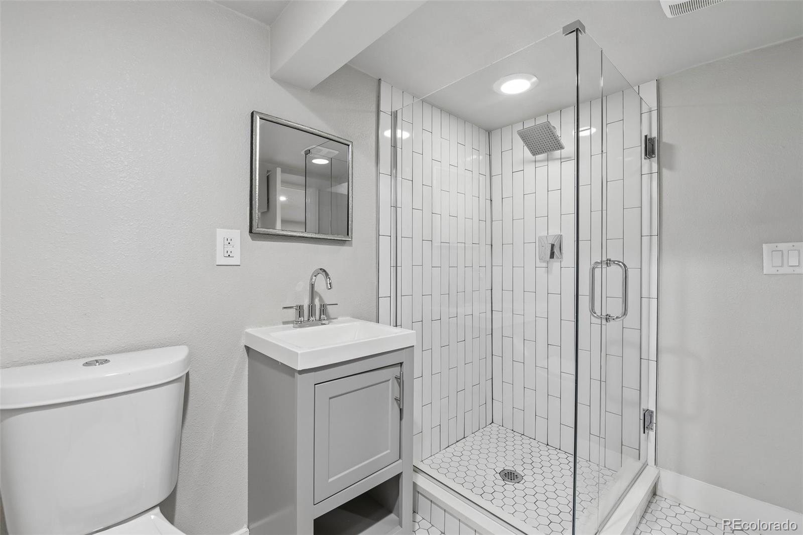 MLS Image #34 for 1240  harrison street,denver, Colorado