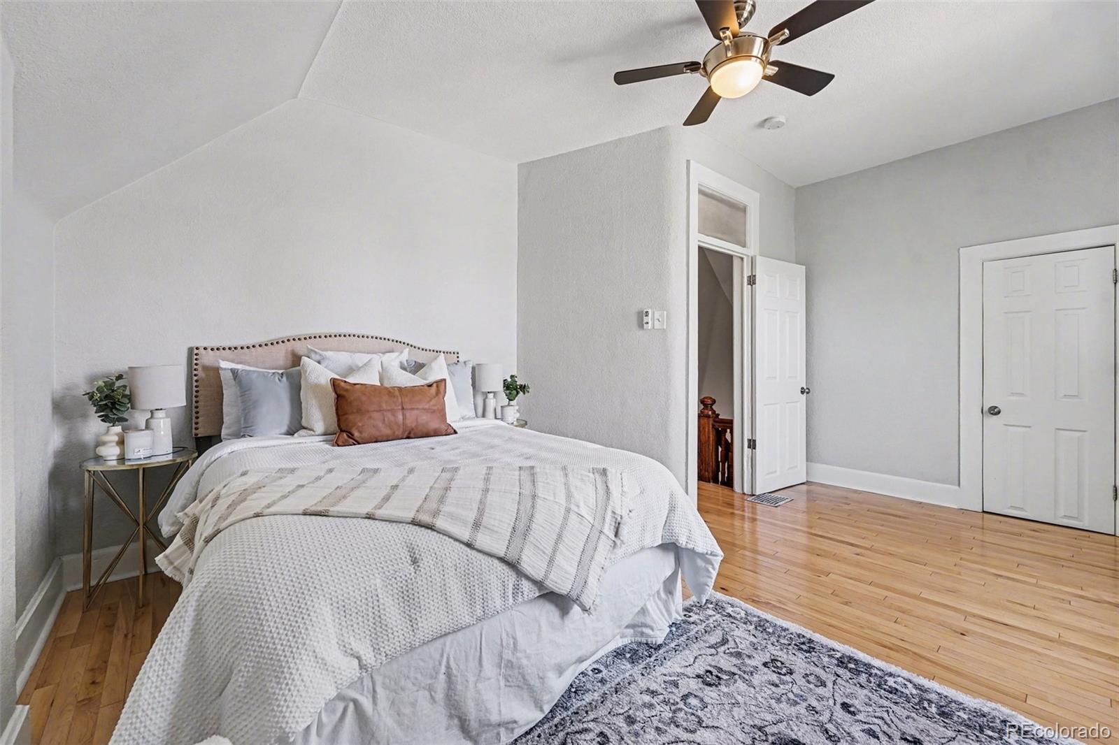 MLS Image #14 for 218 w irvington place,denver, Colorado