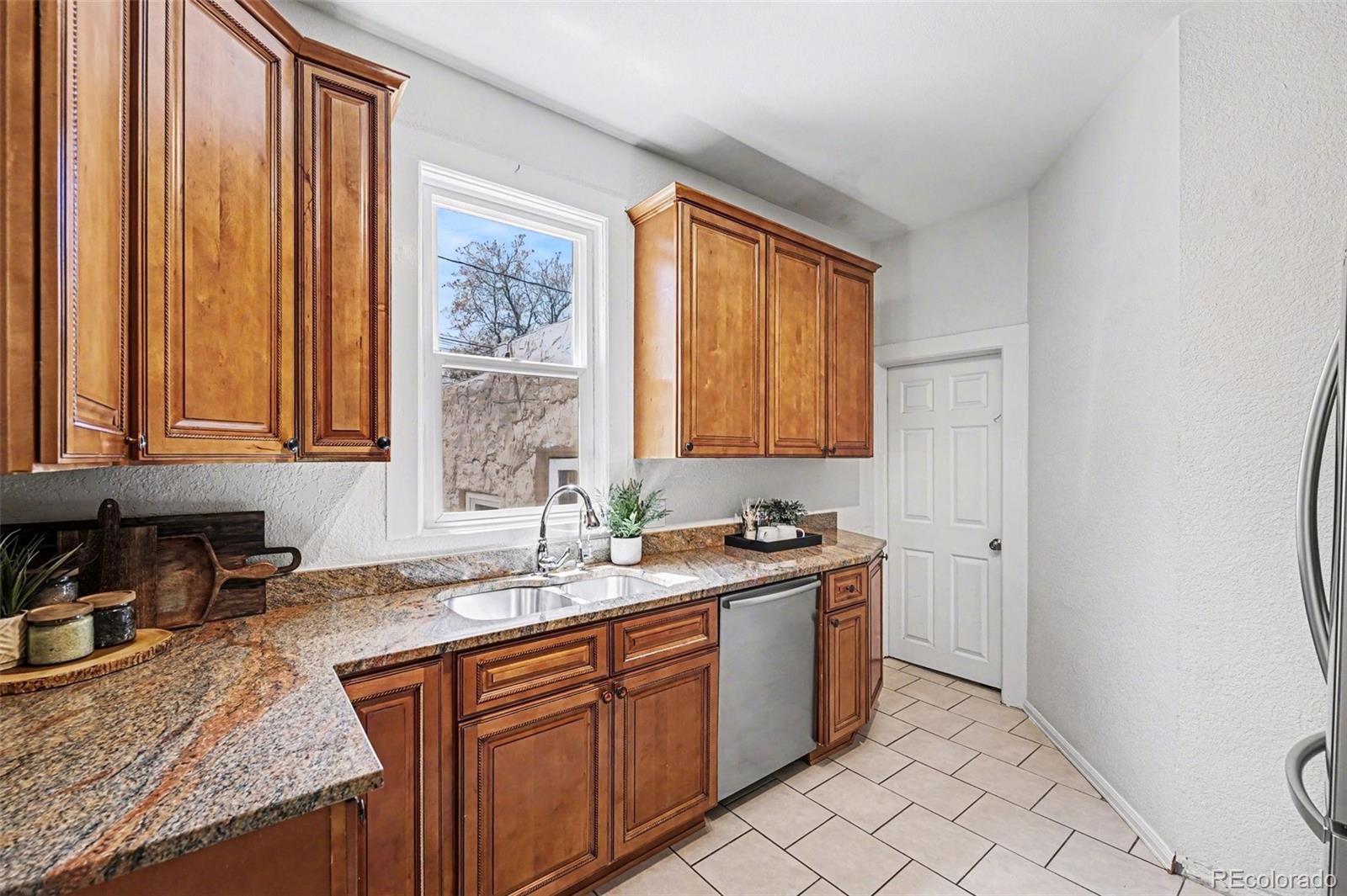 MLS Image #9 for 218 w irvington place,denver, Colorado