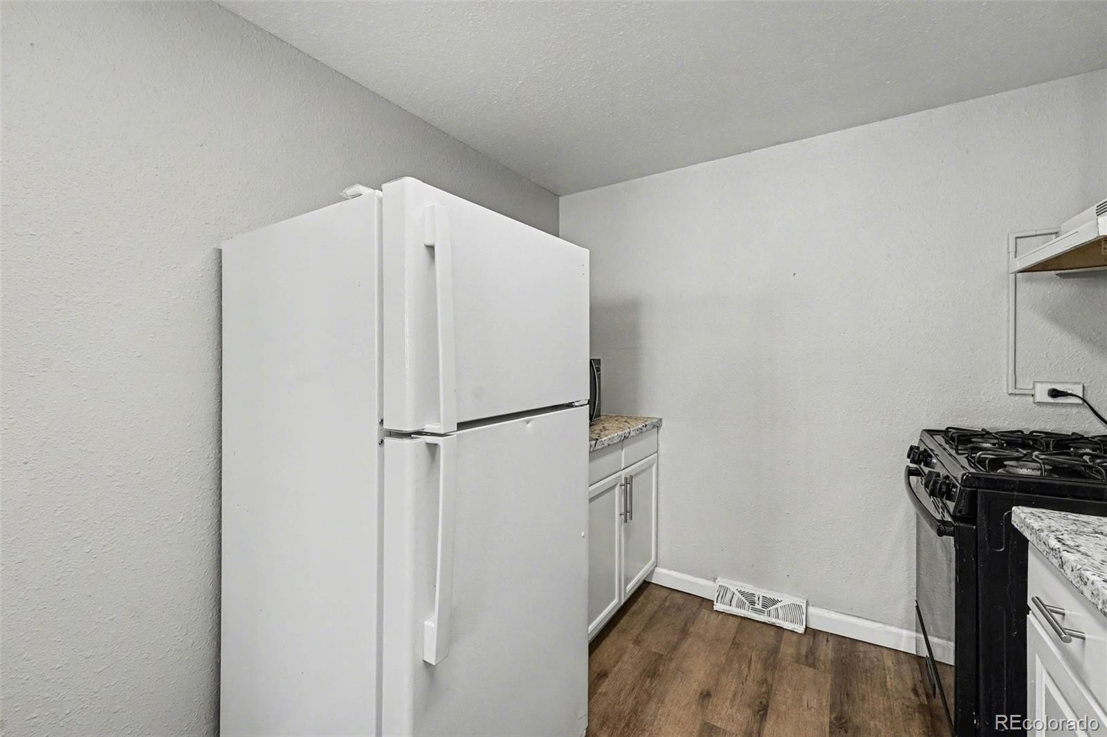 MLS Image #6 for 2840 w park place,denver, Colorado