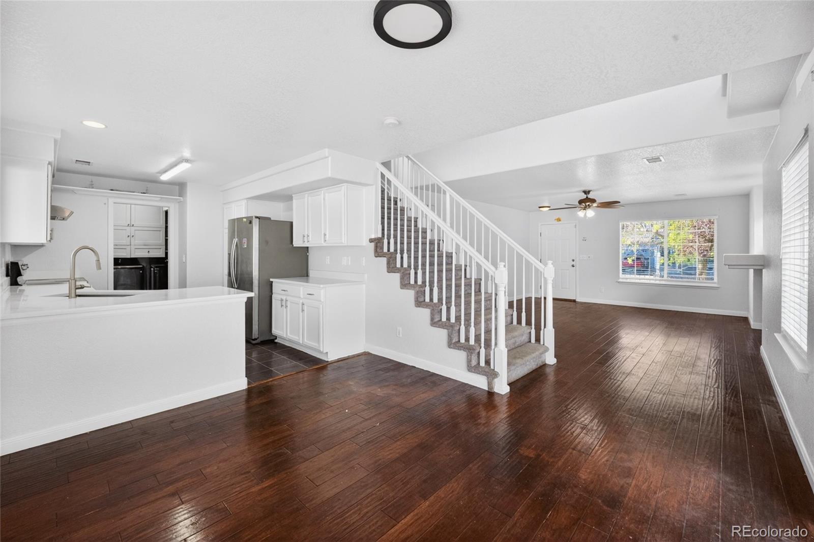MLS Image #11 for 19762 e 49th avenue,denver, Colorado