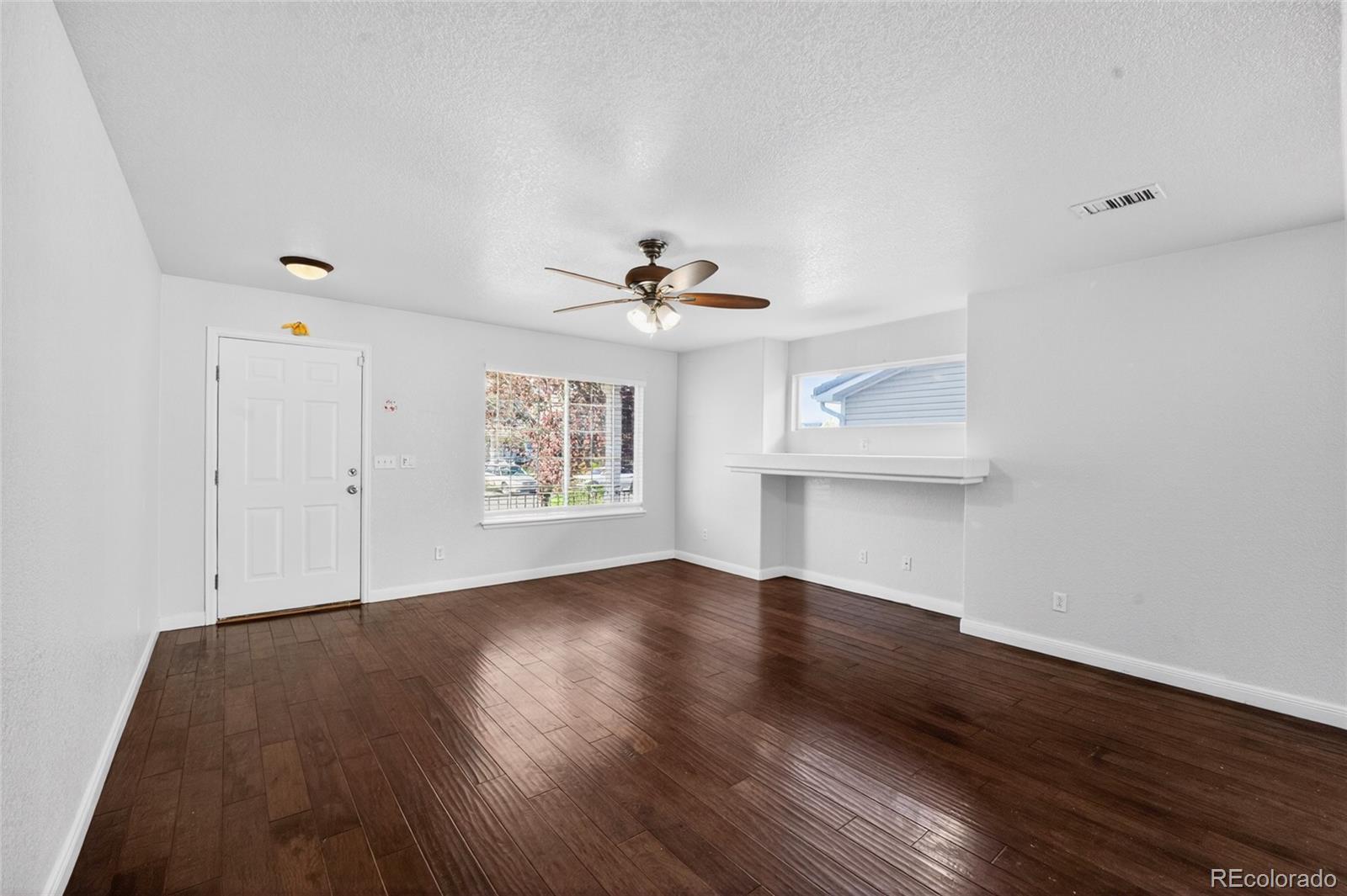 MLS Image #8 for 19762 e 49th avenue,denver, Colorado