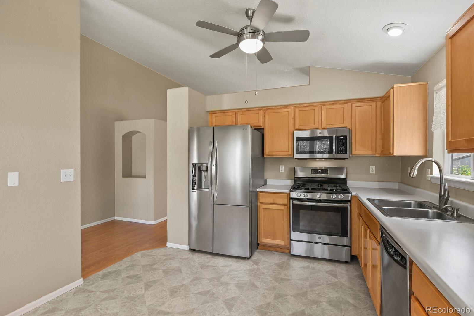 MLS Image #5 for 14530  vine street,thornton, Colorado