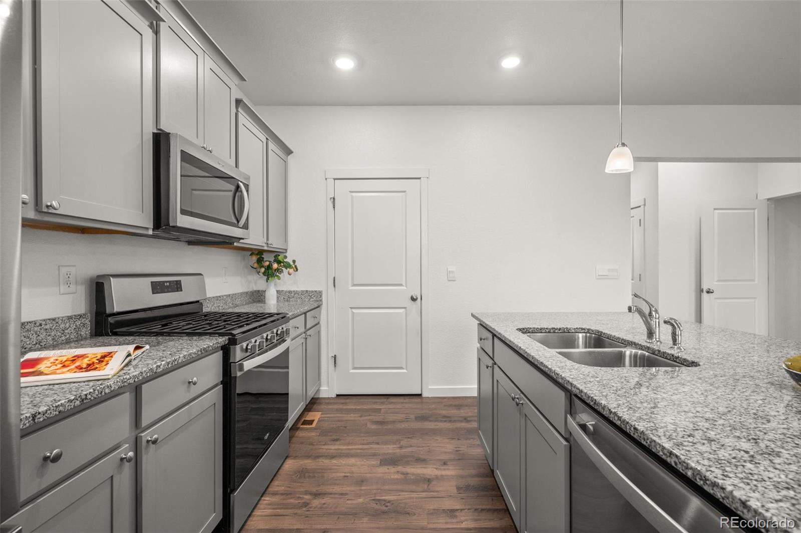 MLS Image #10 for 146  racer street,bennett, Colorado