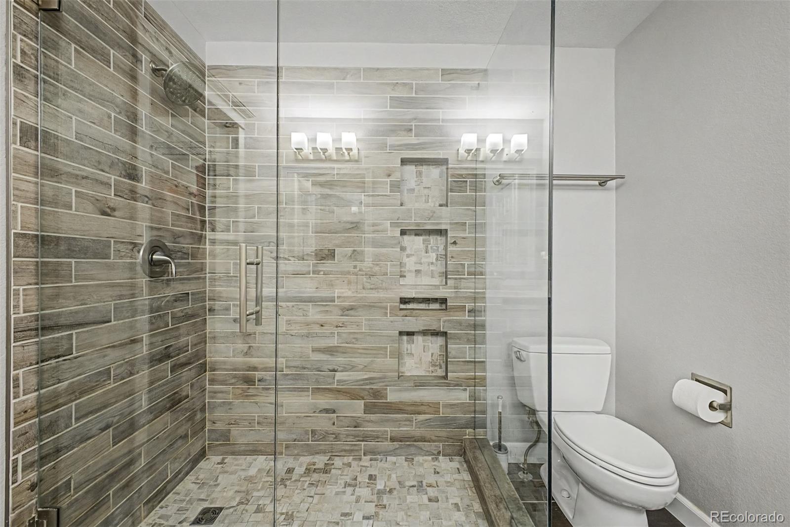 MLS Image #22 for 2035 e 125th place,thornton, Colorado