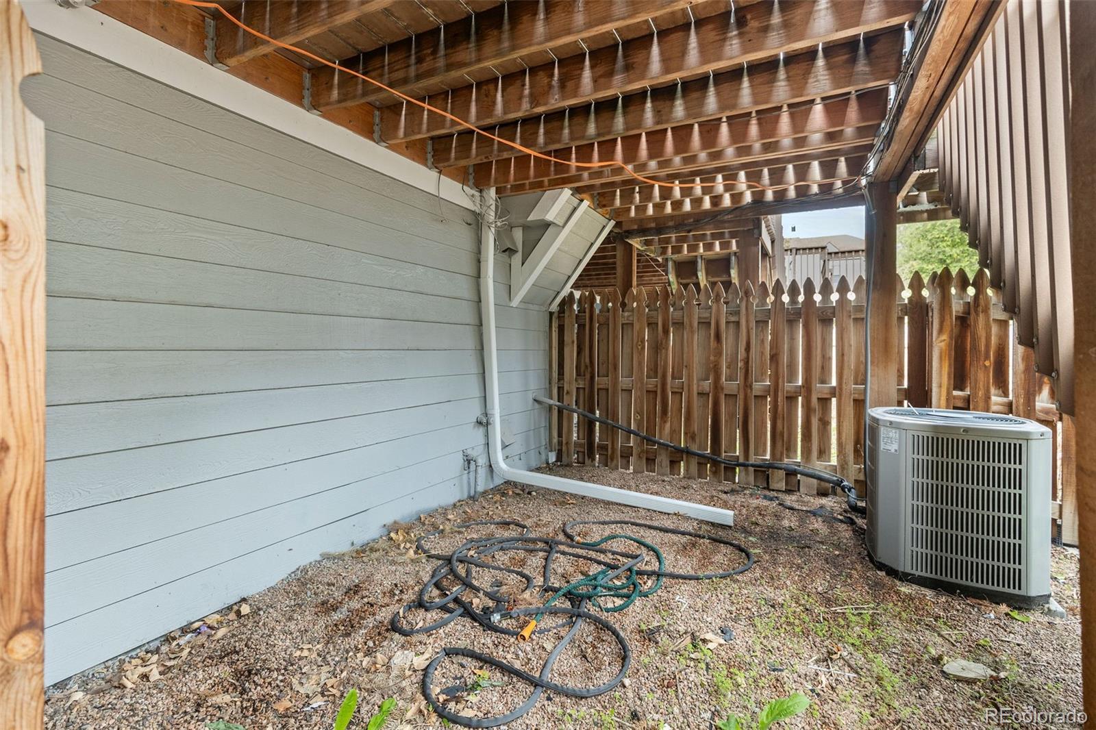 MLS Image #17 for 1699 s trenton street,denver, Colorado