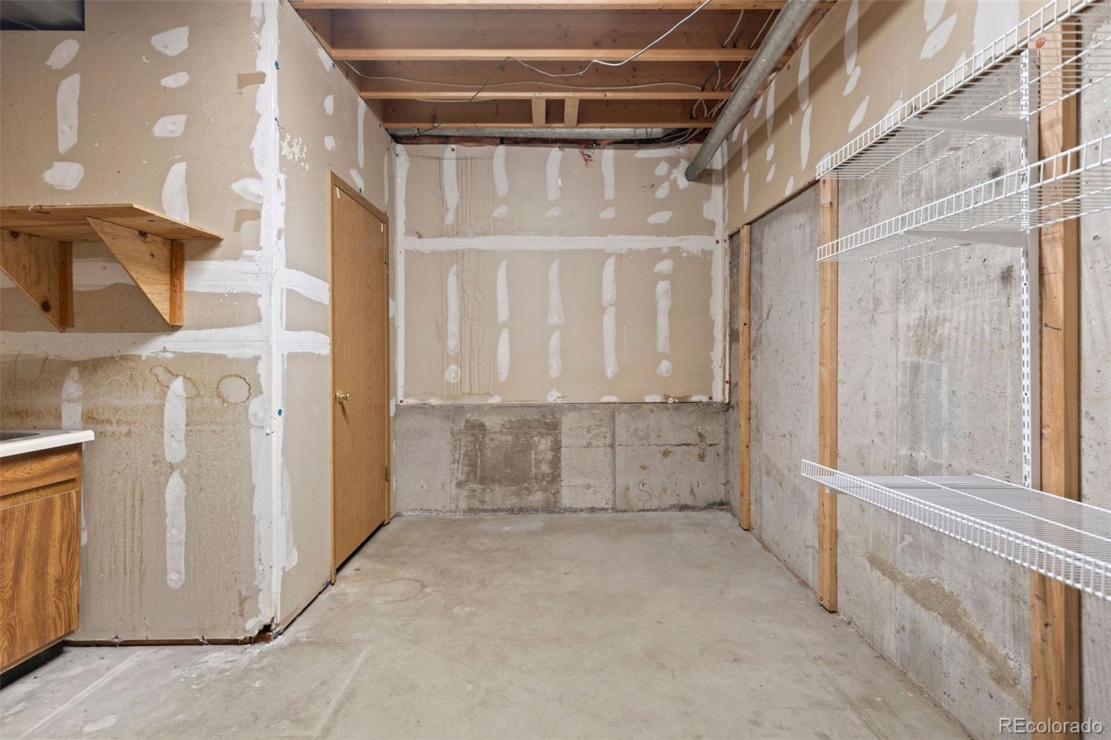 MLS Image #29 for 1699 s trenton street,denver, Colorado