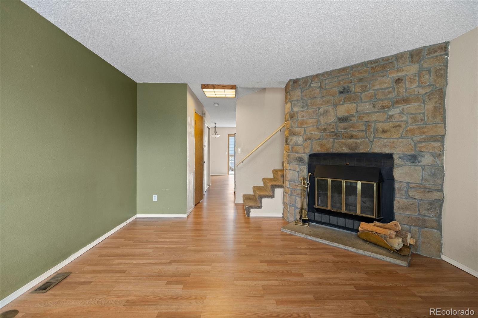 MLS Image #3 for 1699 s trenton street,denver, Colorado