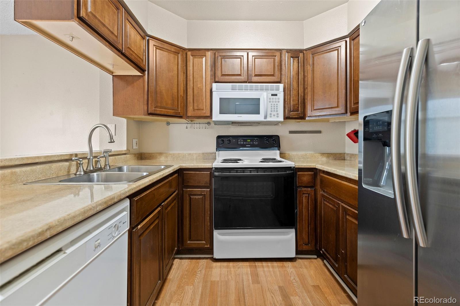MLS Image #9 for 1699 s trenton street,denver, Colorado