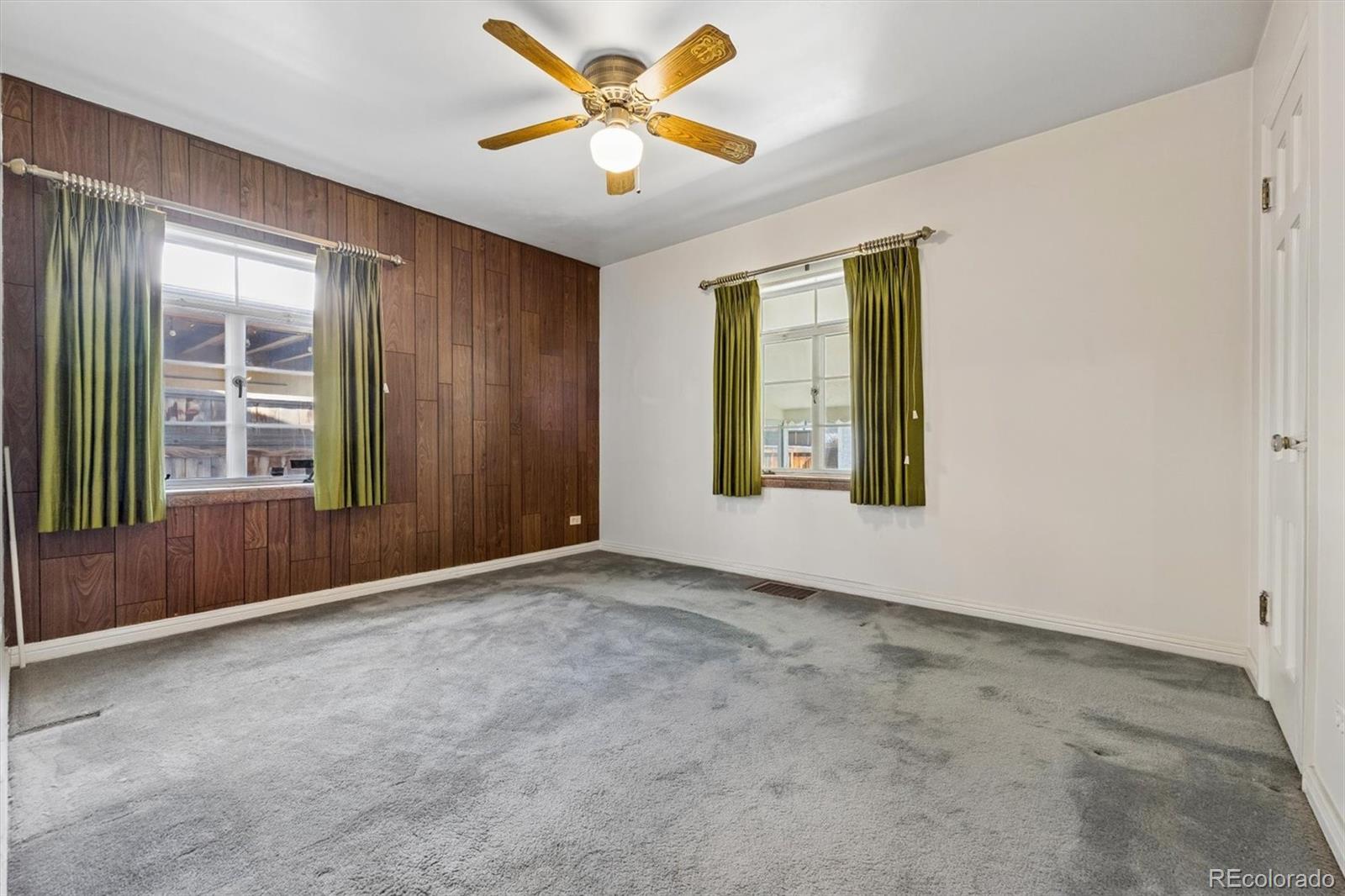 MLS Image #12 for 1960 s emerson street,denver, Colorado