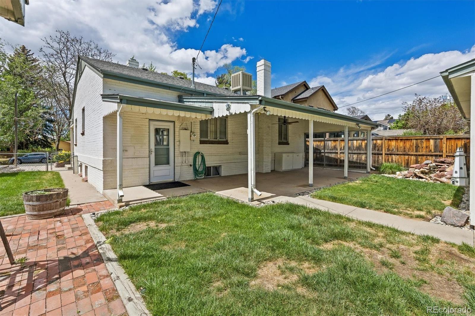 MLS Image #23 for 1960 s emerson street,denver, Colorado