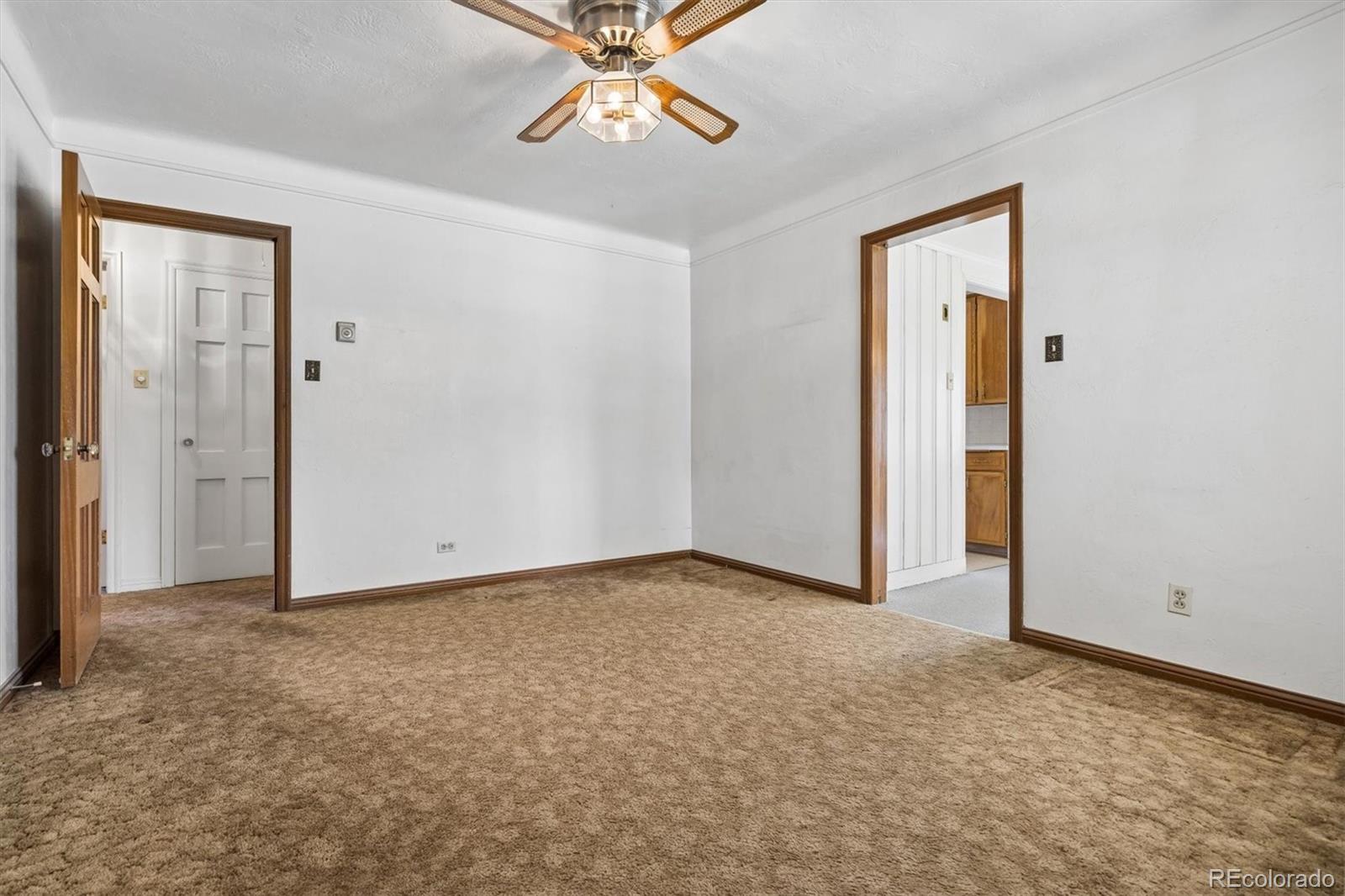 MLS Image #6 for 1960 s emerson street,denver, Colorado