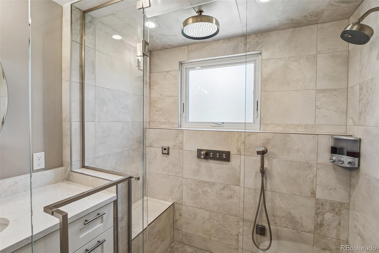 MLS Image #22 for 920  hemlock way,broomfield, Colorado