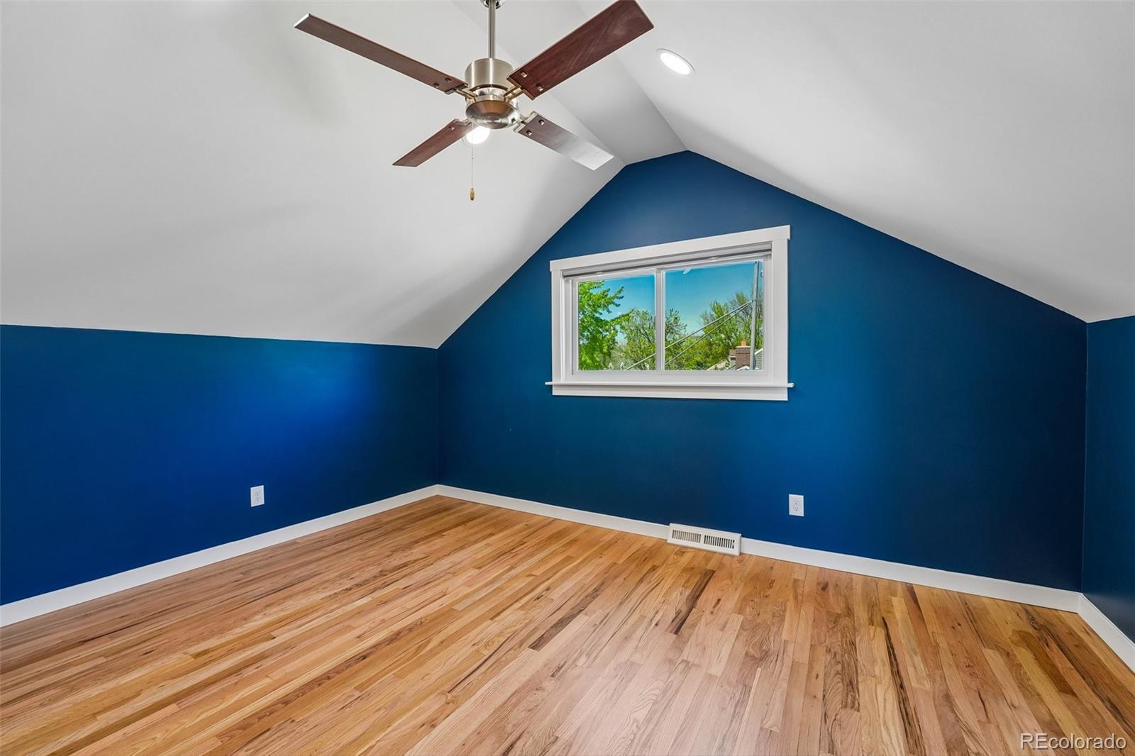 MLS Image #25 for 920  hemlock way,broomfield, Colorado