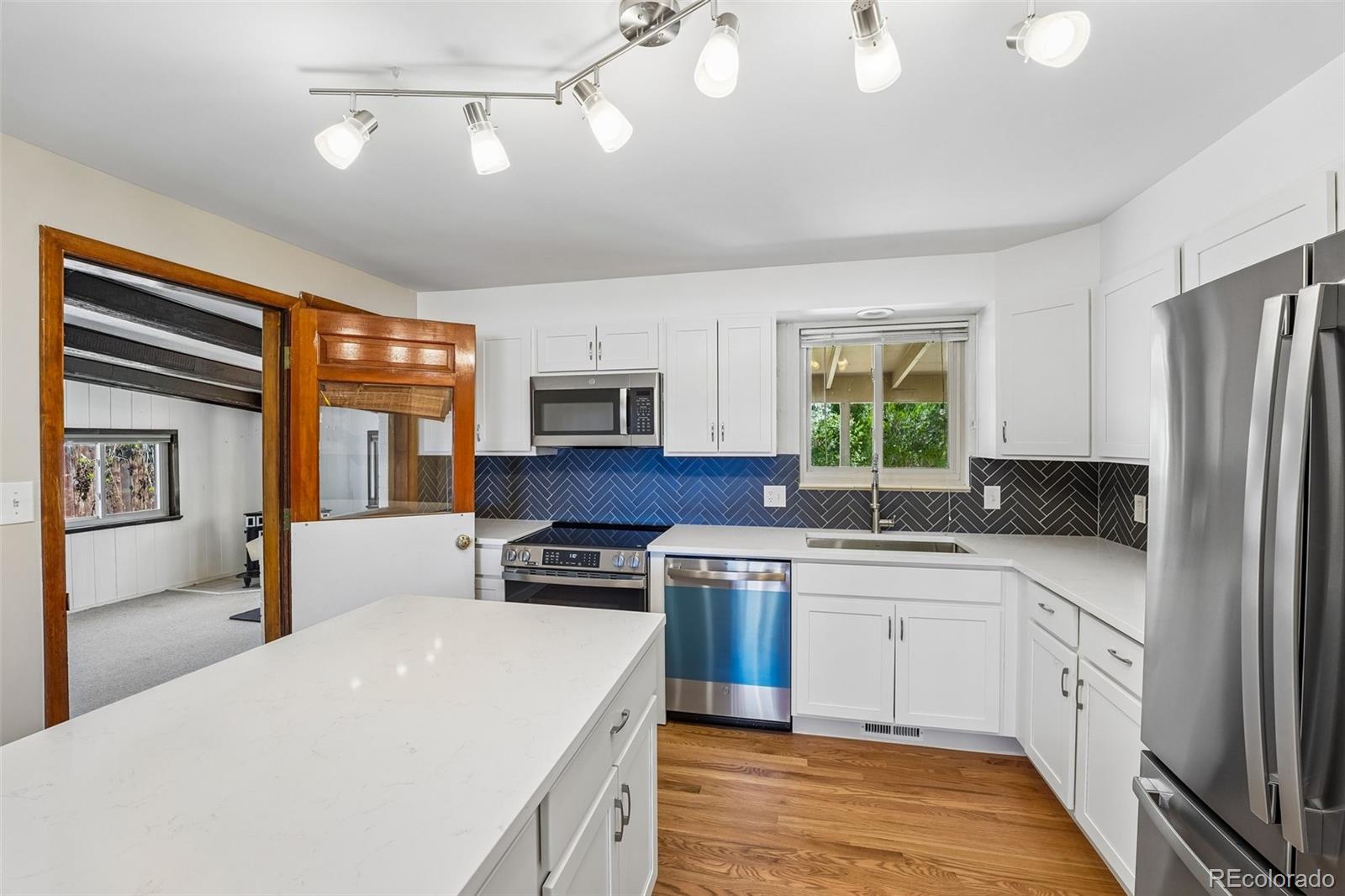 MLS Image #8 for 920  hemlock way,broomfield, Colorado