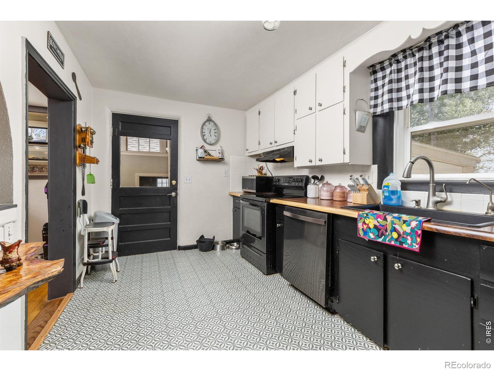 MLS Image #14 for 21040  county road 44 ,la salle, Colorado