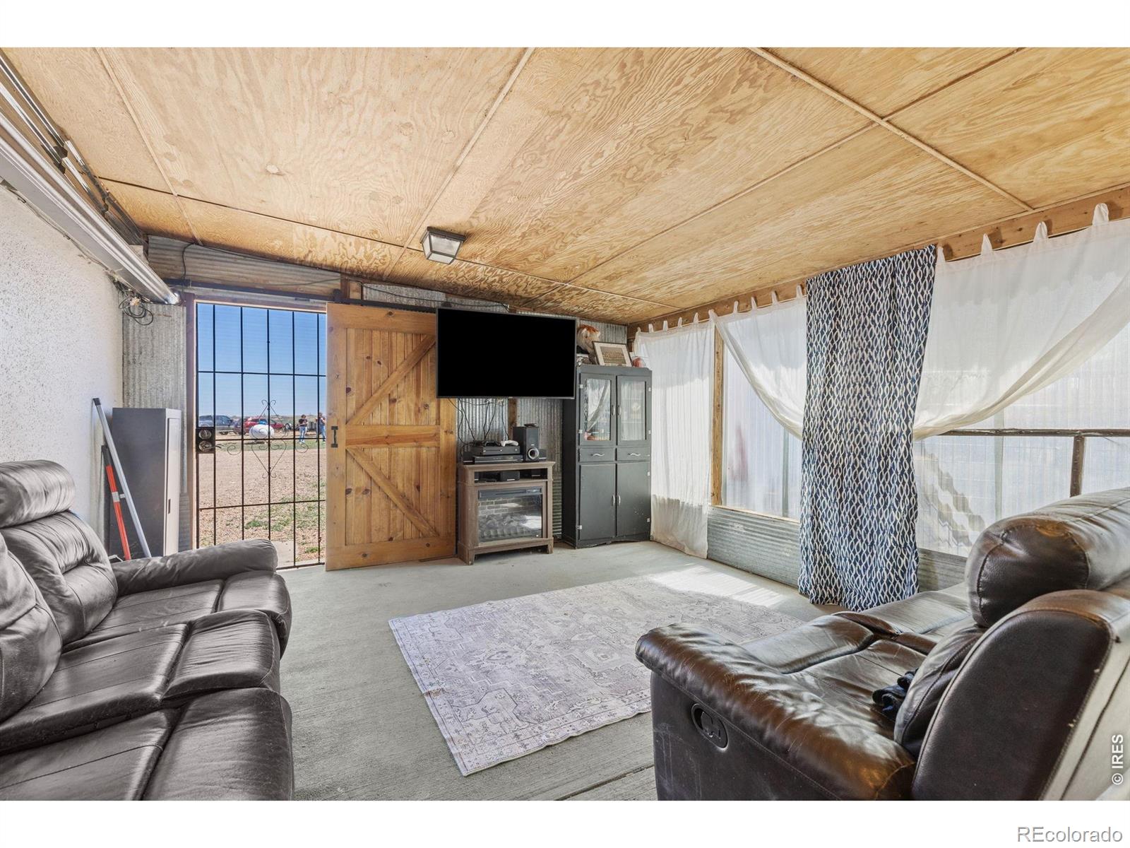 MLS Image #22 for 21040  county road 44 ,la salle, Colorado