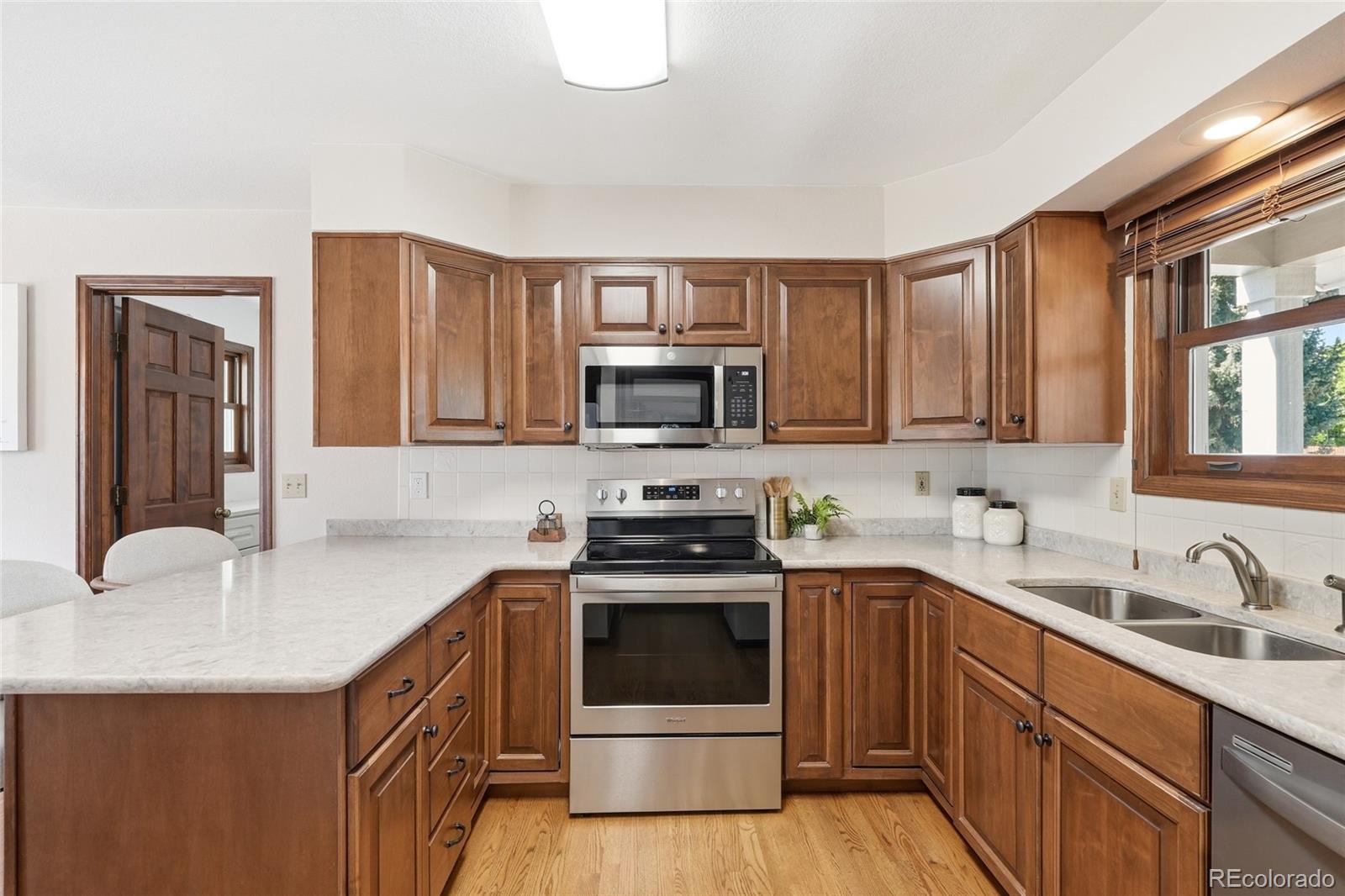 MLS Image #14 for 1843  eisenhower drive,louisville, Colorado