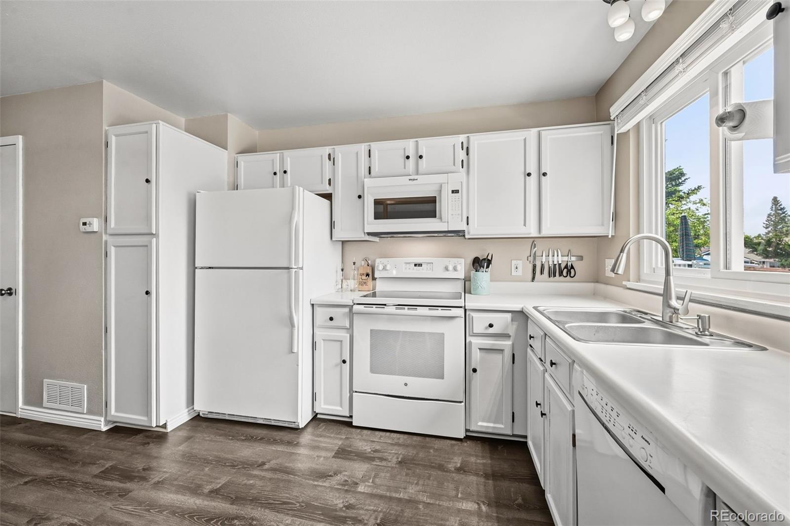 MLS Image #6 for 562  arden circle,highlands ranch, Colorado