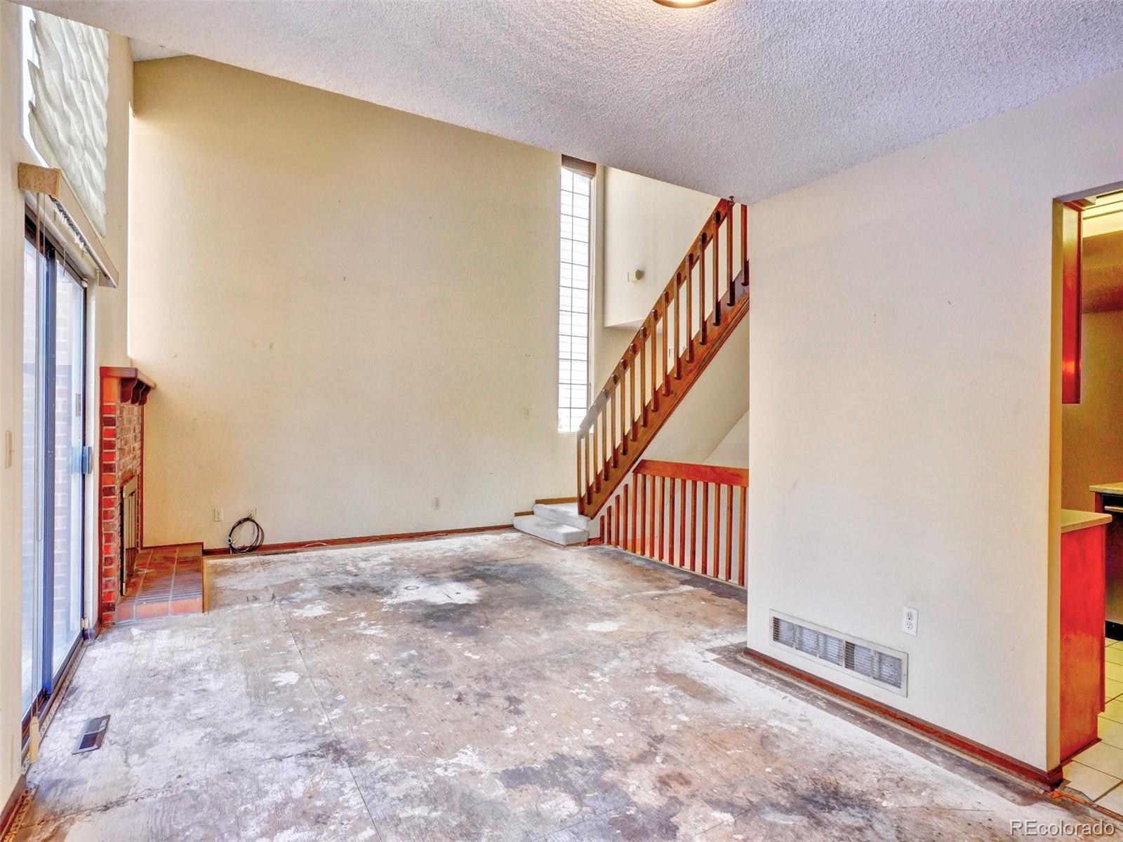 MLS Image #11 for 12592 e cornell circle,aurora, Colorado