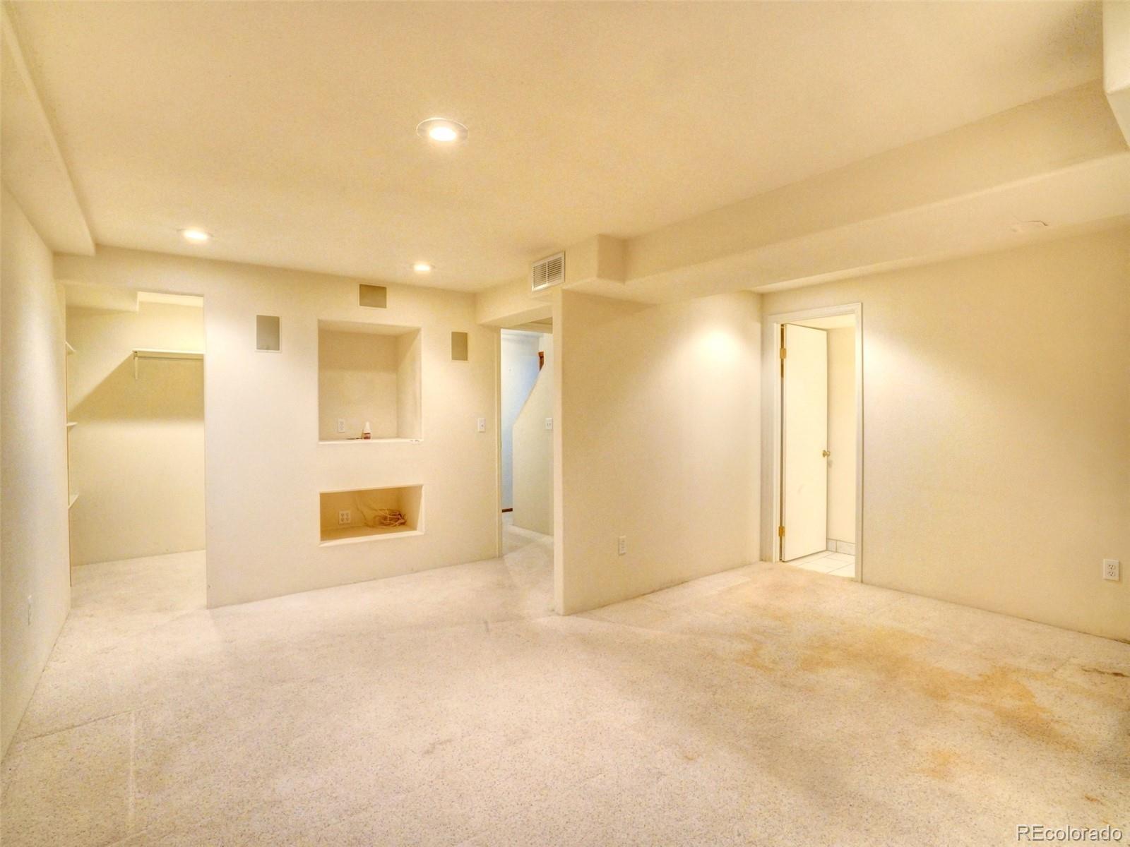 MLS Image #23 for 12592 e cornell circle,aurora, Colorado