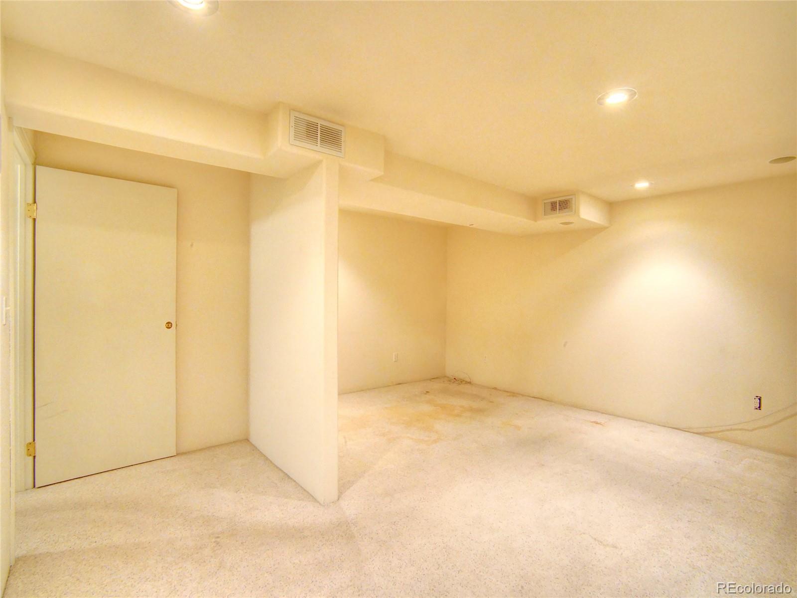 MLS Image #25 for 12592 e cornell circle,aurora, Colorado