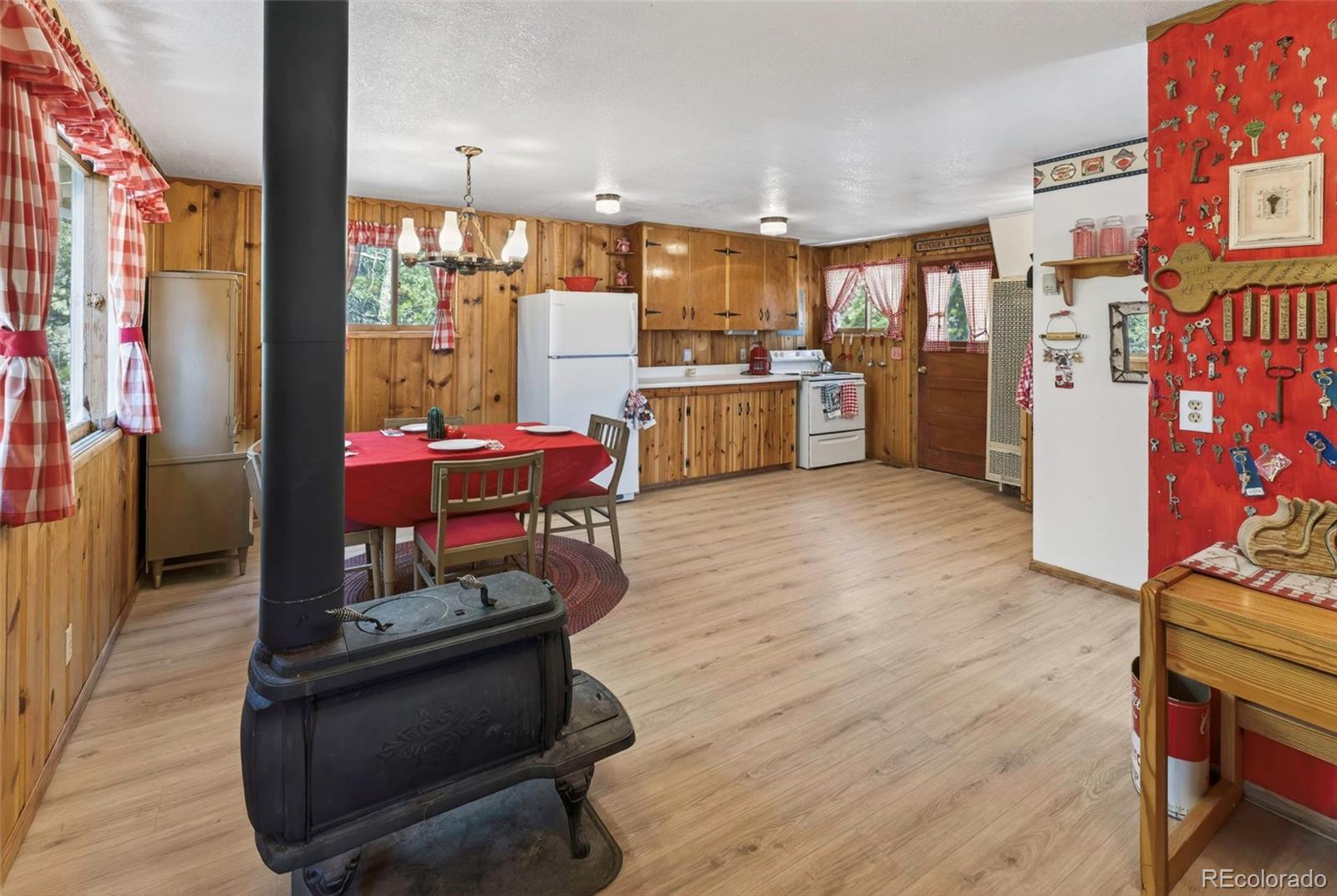 MLS Image #9 for 34028  lyttle dowdle drive,golden, Colorado
