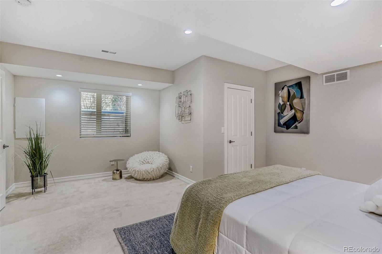 MLS Image #20 for 697 s corona street,denver, Colorado