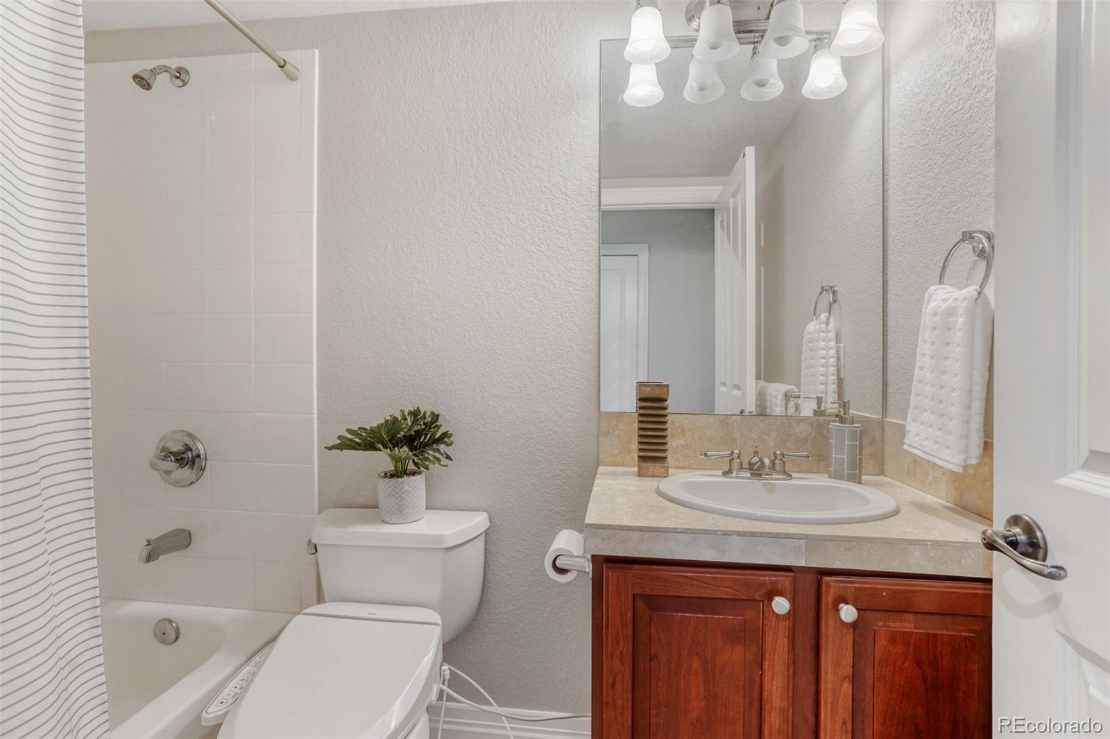 MLS Image #21 for 697 s corona street,denver, Colorado