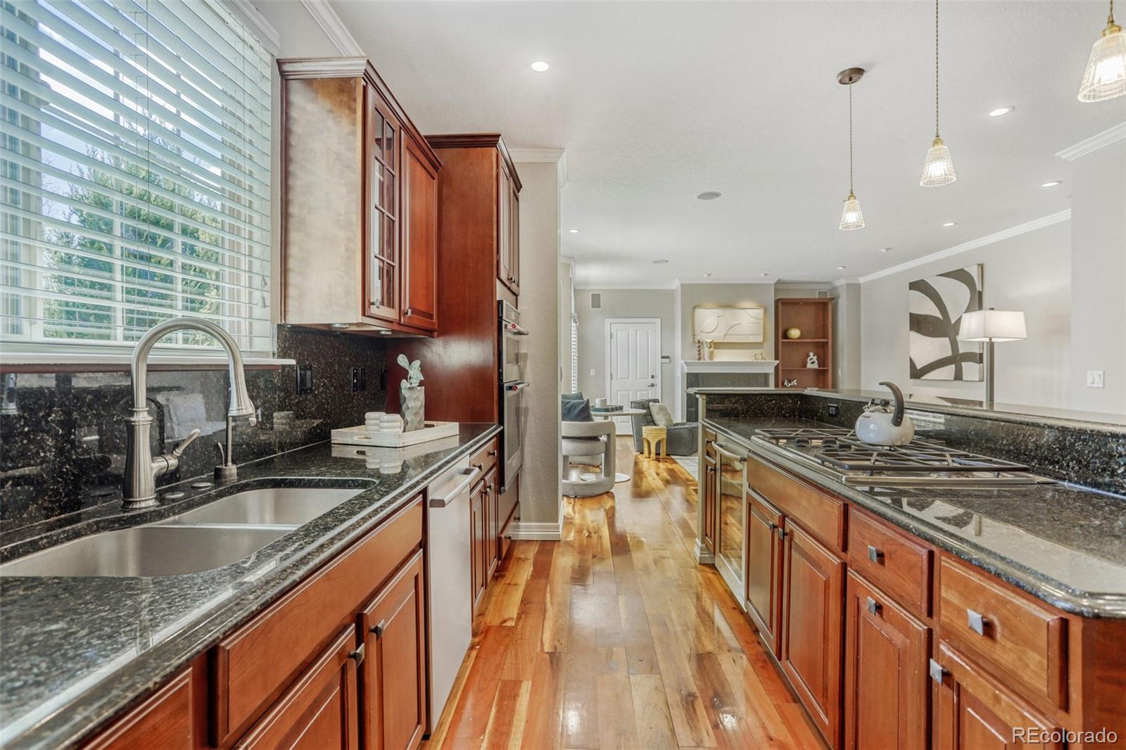 MLS Image #9 for 697 s corona street,denver, Colorado